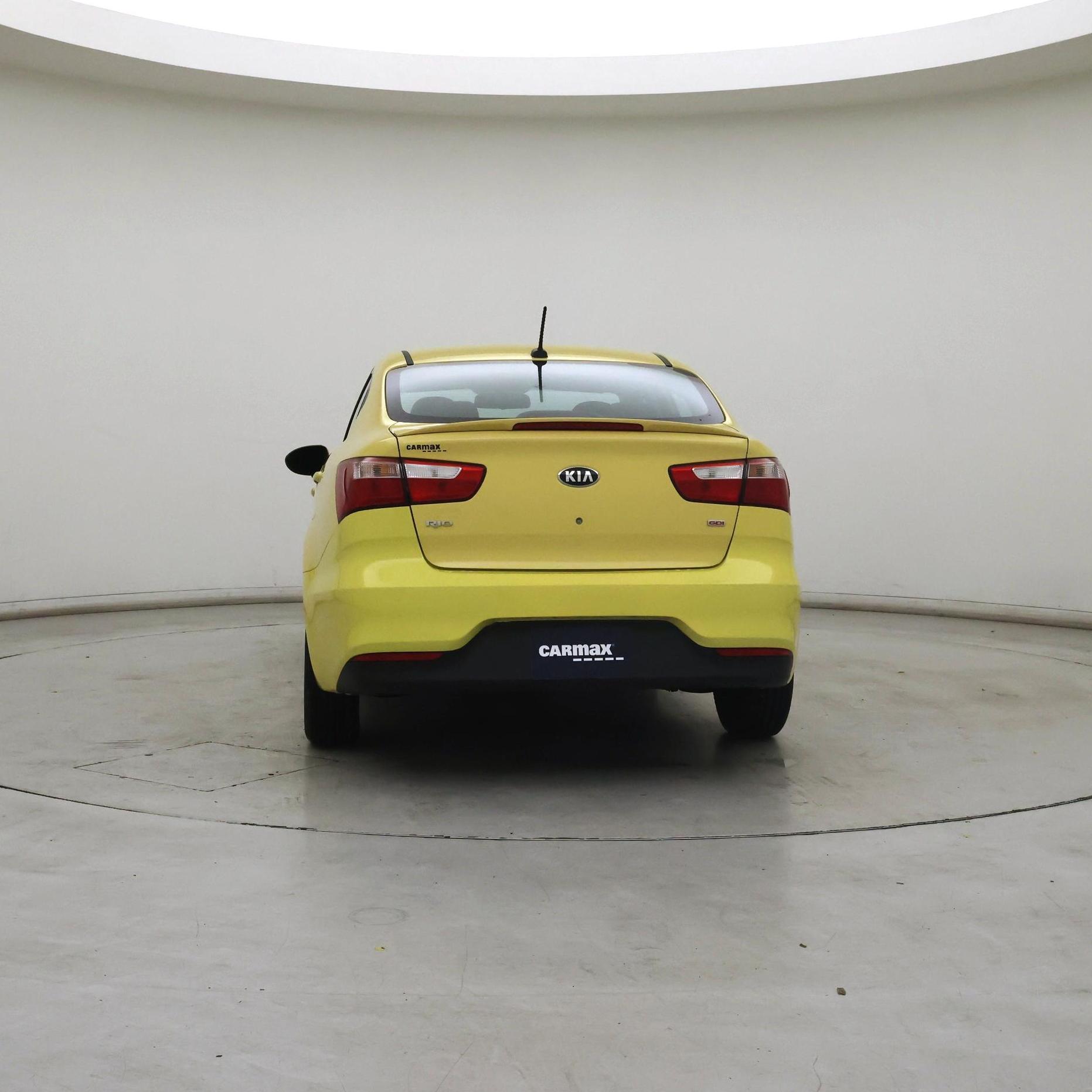 Thumbnail: 2016 Kia Rio - 6