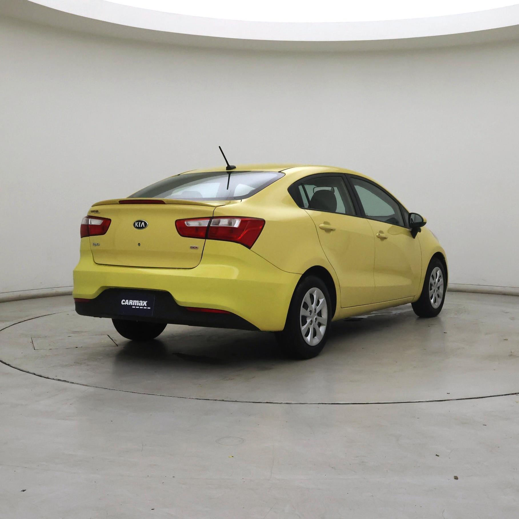 Thumbnail: 2016 Kia Rio - 8