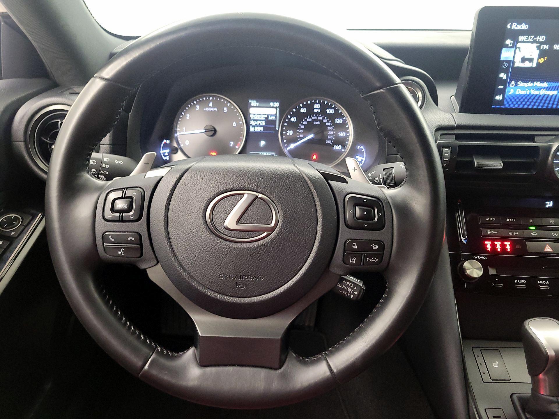 Thumbnail: 2024 Lexus IS - 10