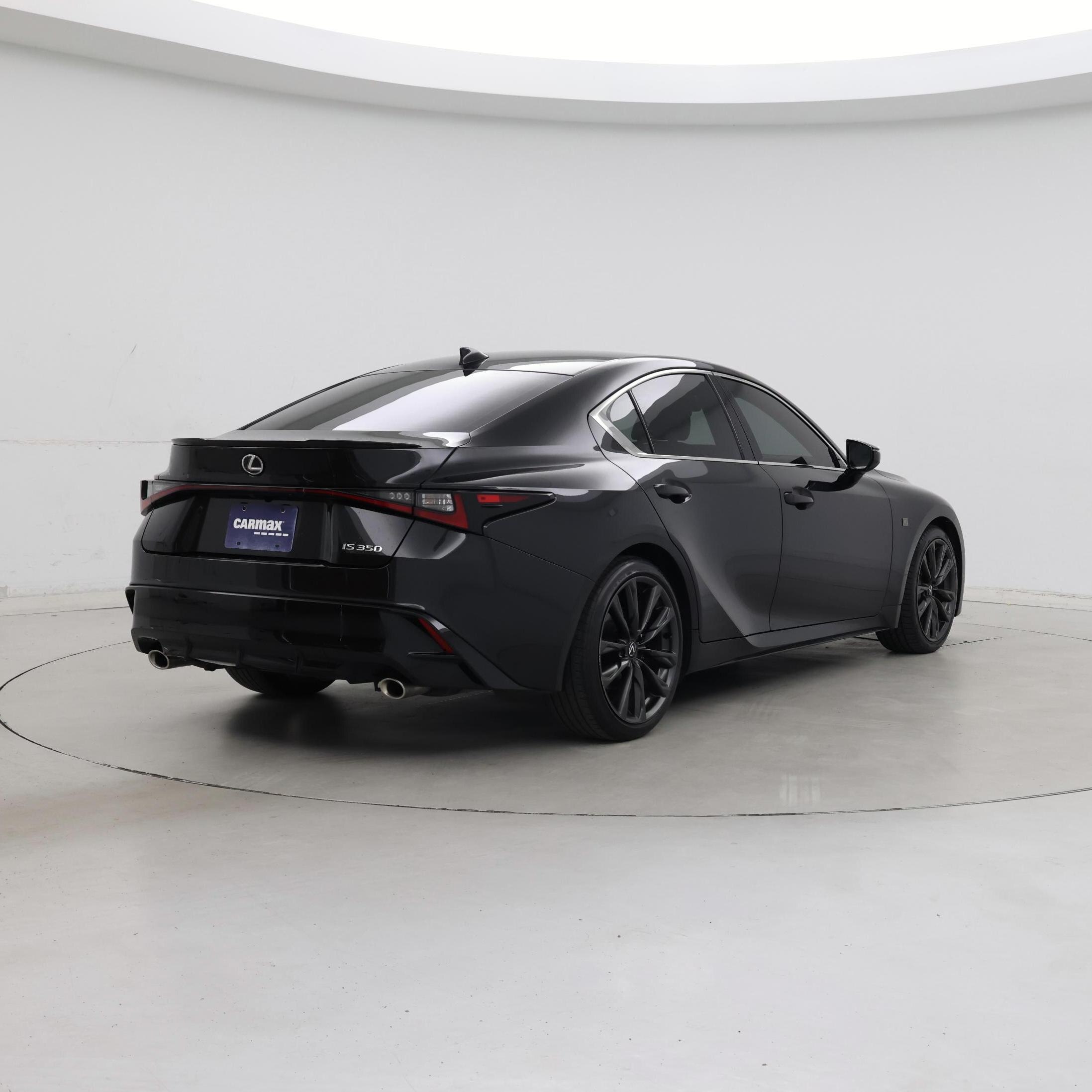 Thumbnail: 2024 Lexus IS - 8