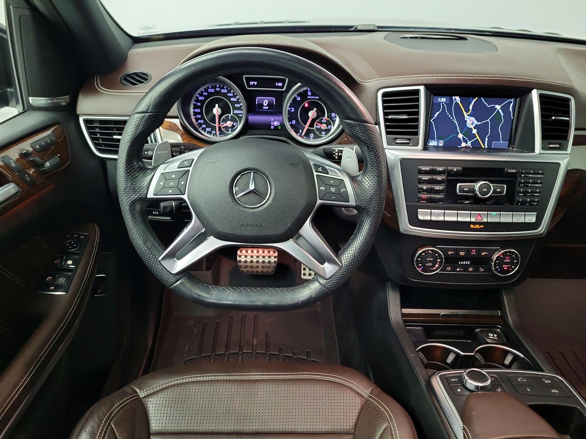 Thumbnail: 2016 Mercedes-Benz GL-Class - 10