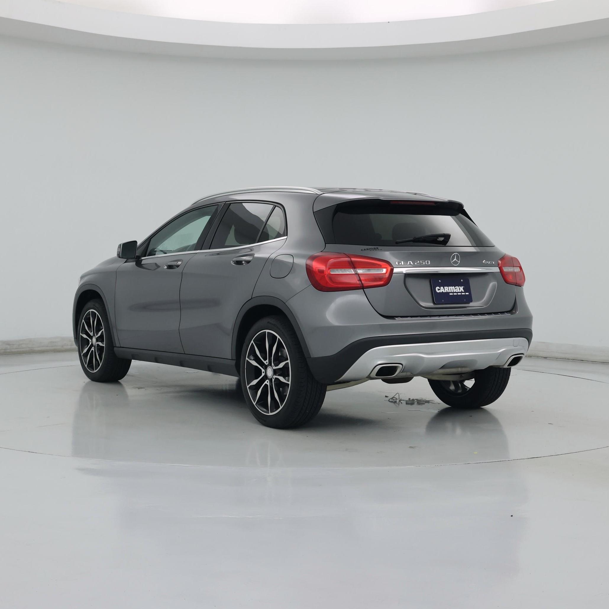 Thumbnail: 2016 Mercedes-Benz GLA - 2