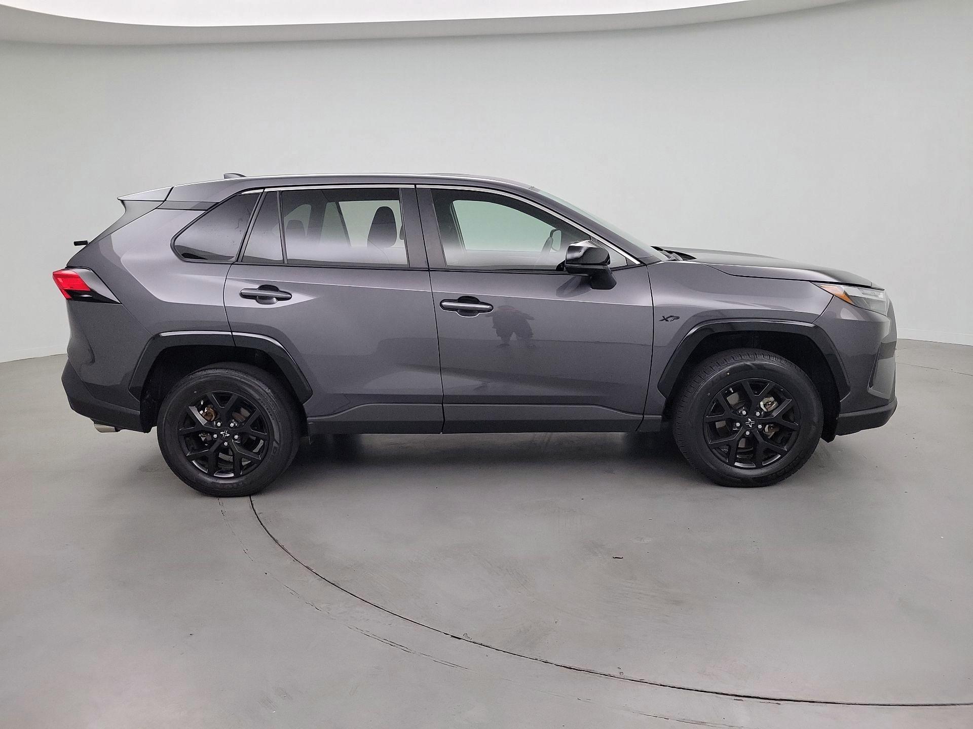Thumbnail: 2024 Toyota RAV4 - 4