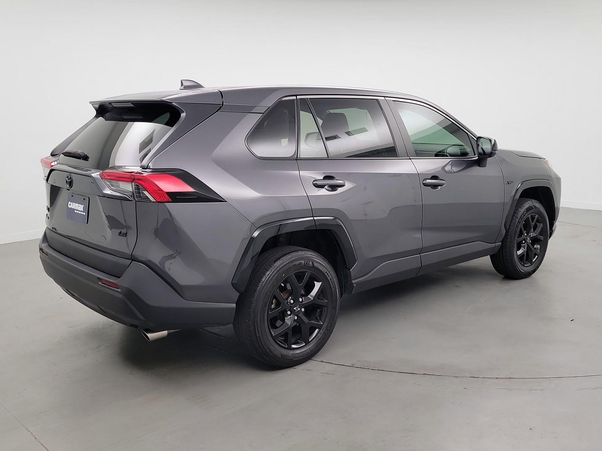 Thumbnail: 2024 Toyota RAV4 - 5
