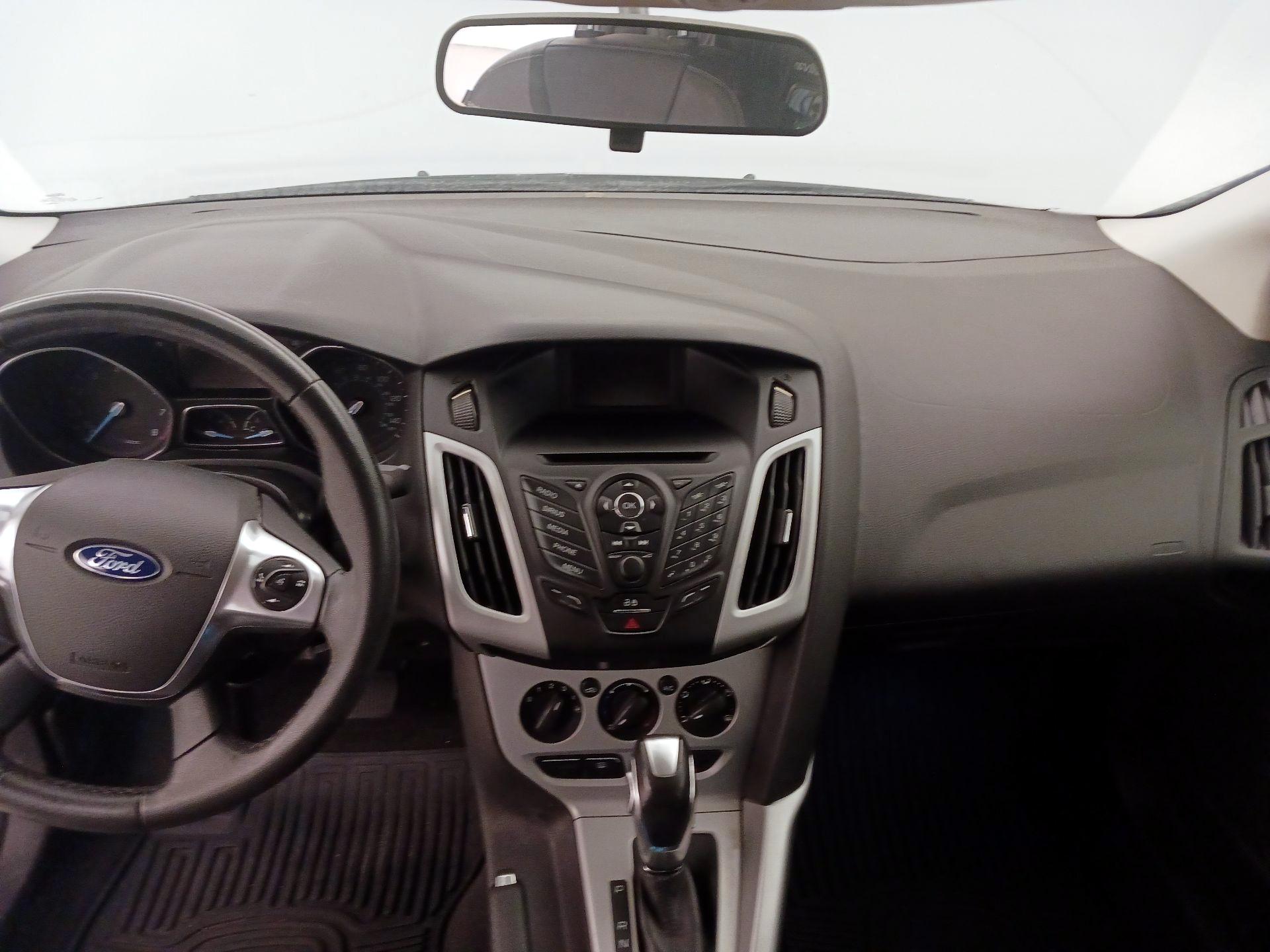 Thumbnail: 2014 Ford Focus - 9