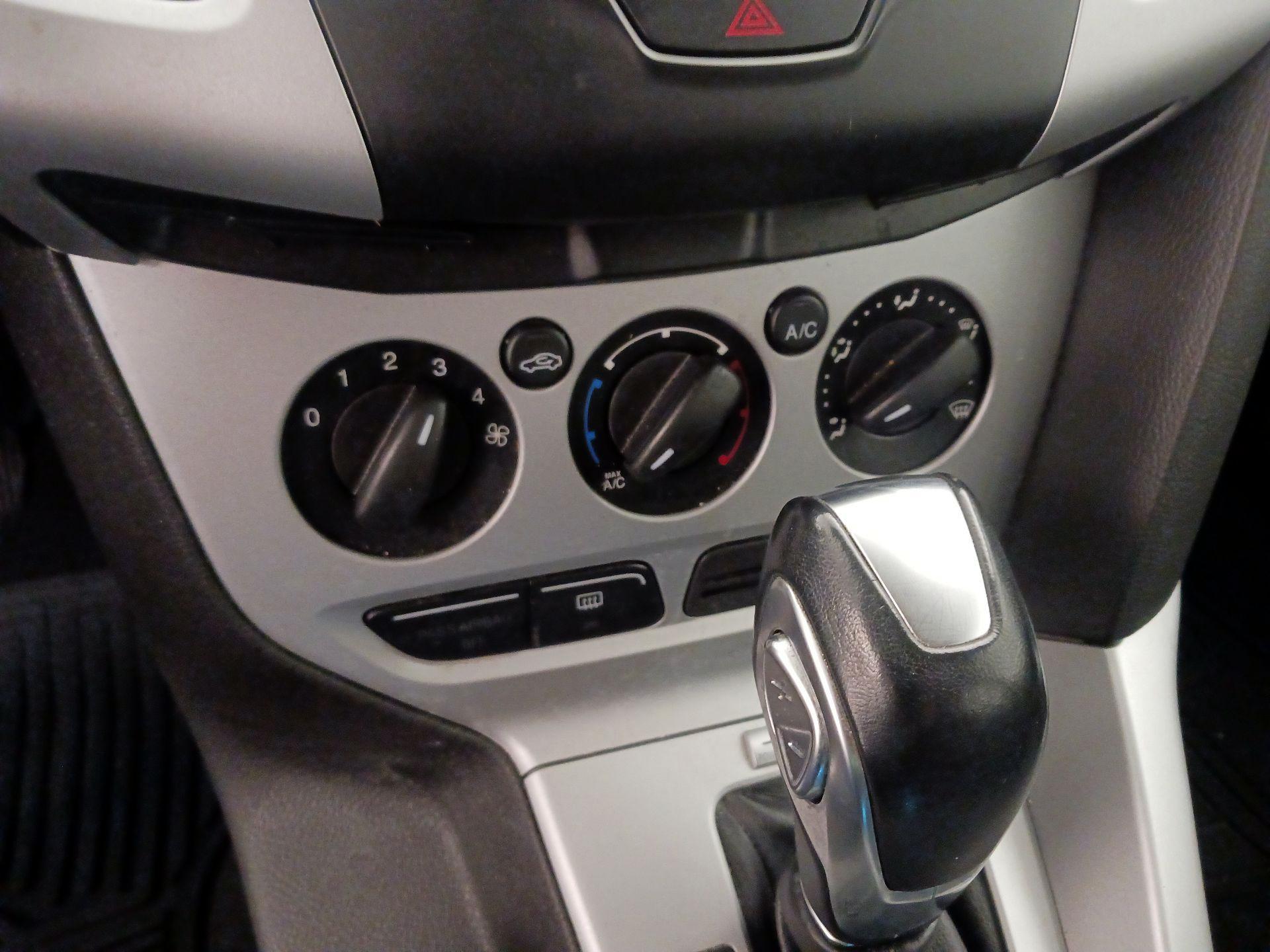 Thumbnail: 2014 Ford Focus - 15