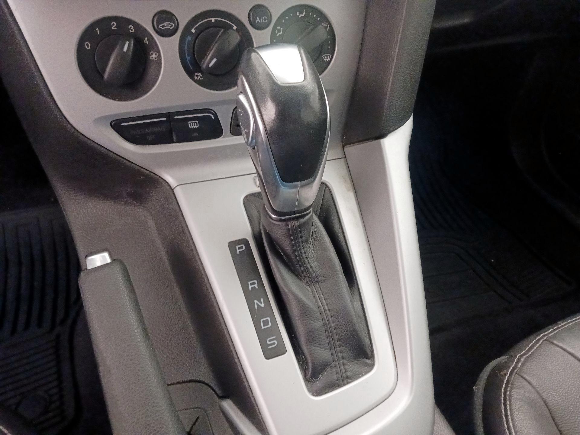 Thumbnail: 2014 Ford Focus - 16