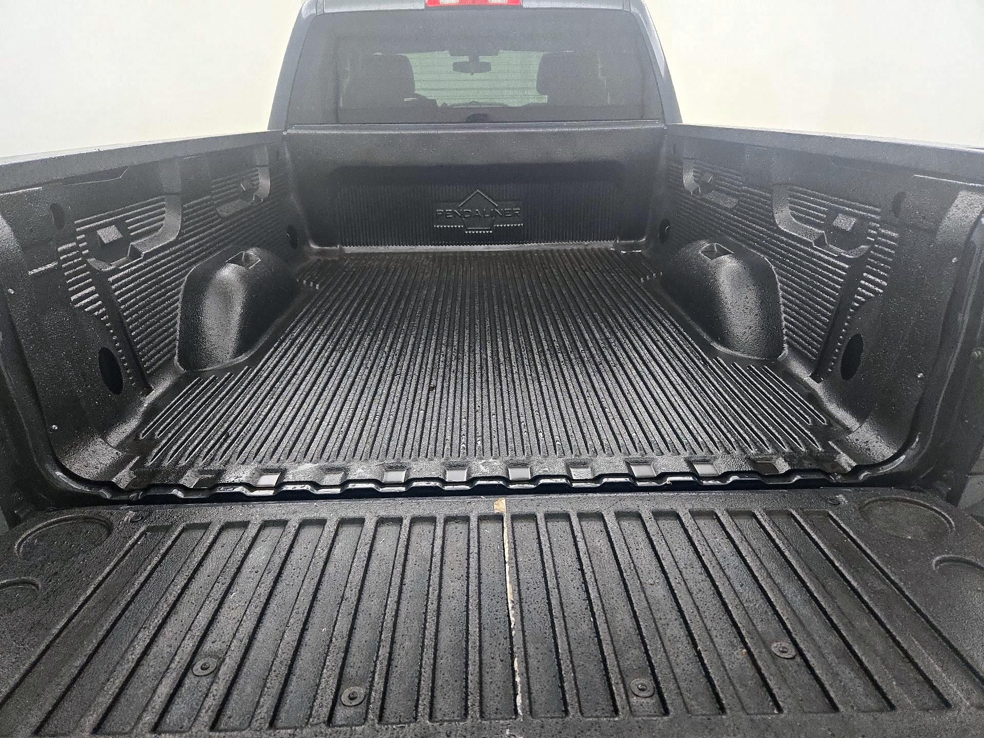Thumbnail: 2018 Chevrolet Silverado 1500 - 20