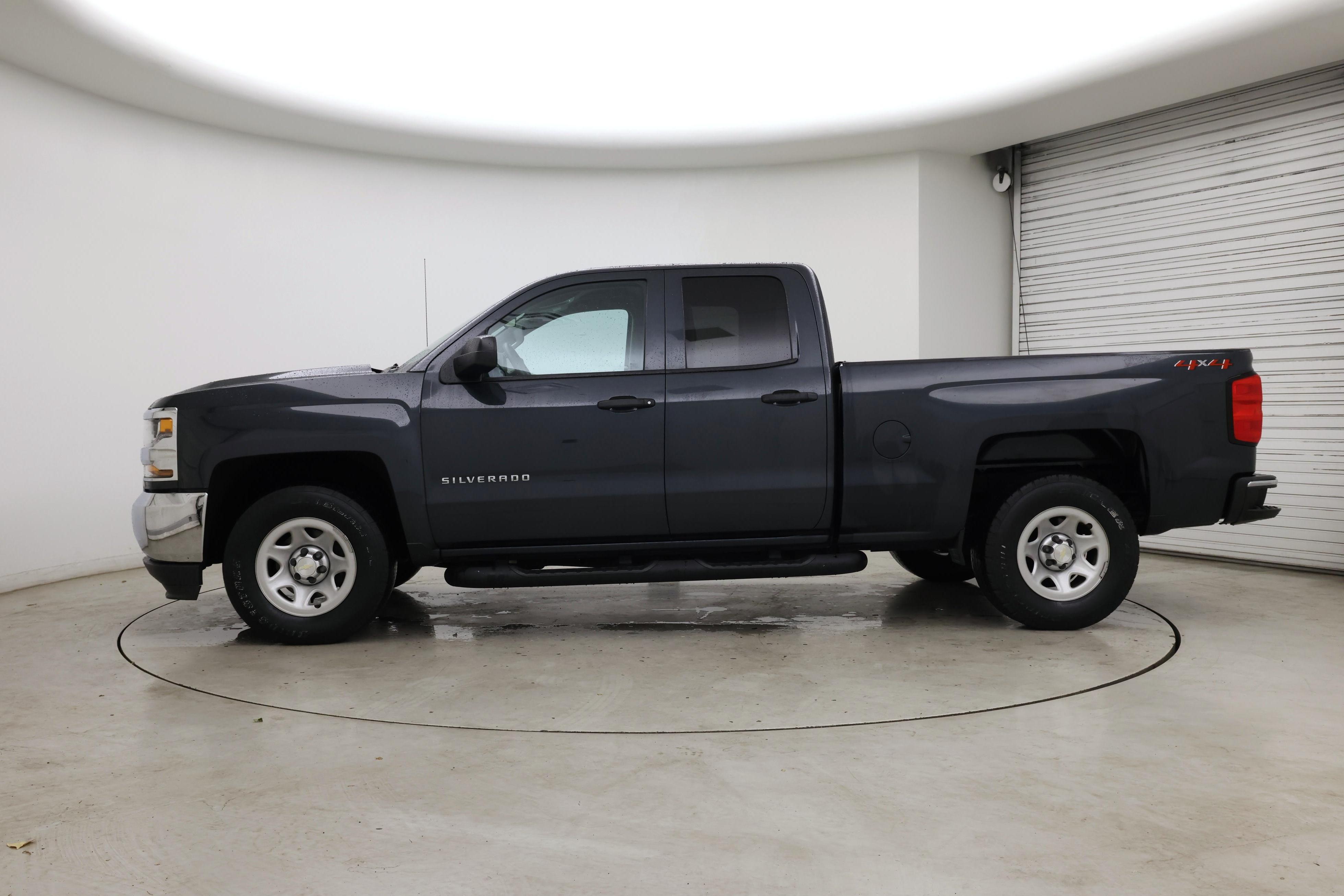 Thumbnail: 2018 Chevrolet Silverado 1500 - 3