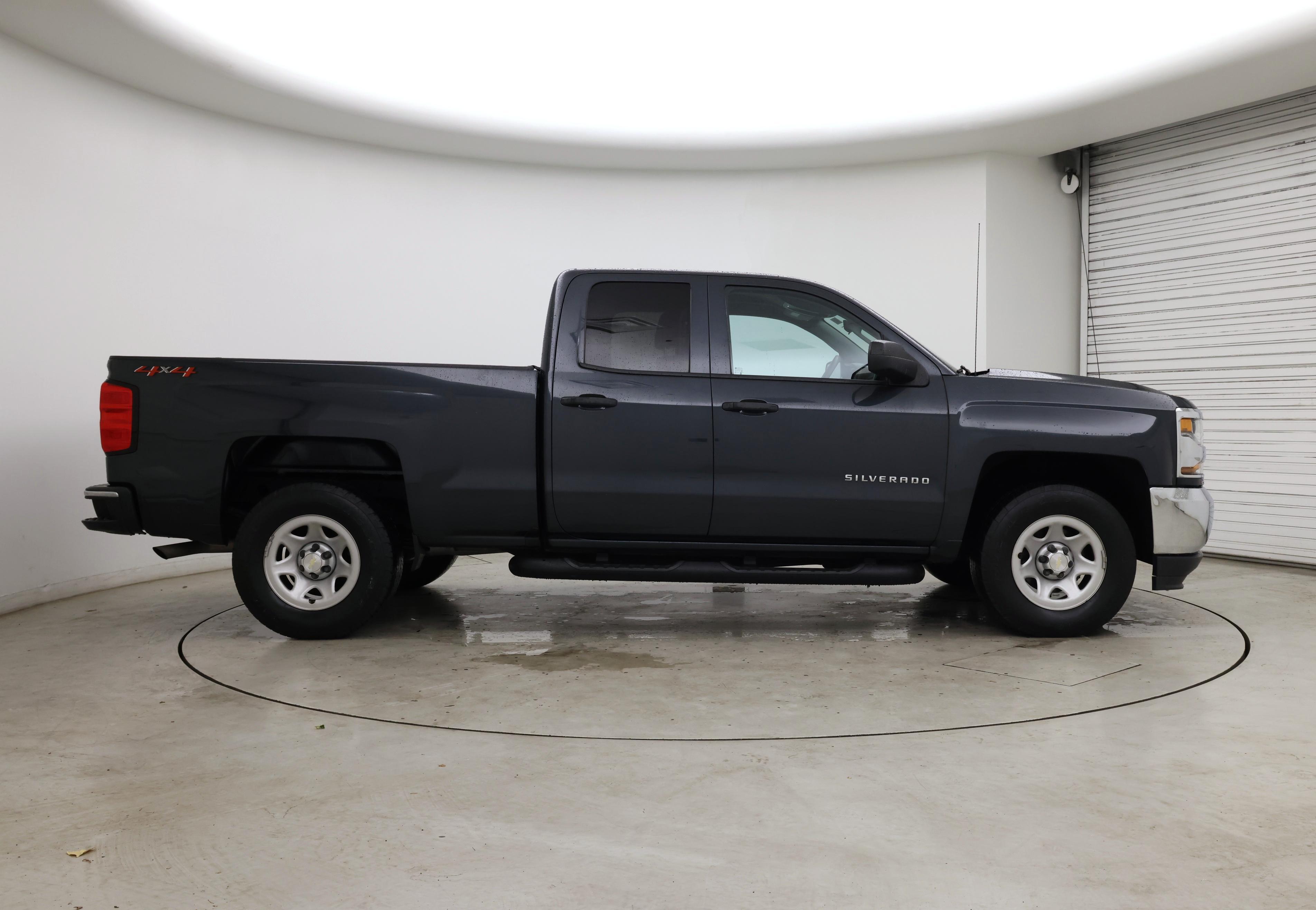 Thumbnail: 2018 Chevrolet Silverado 1500 - 7