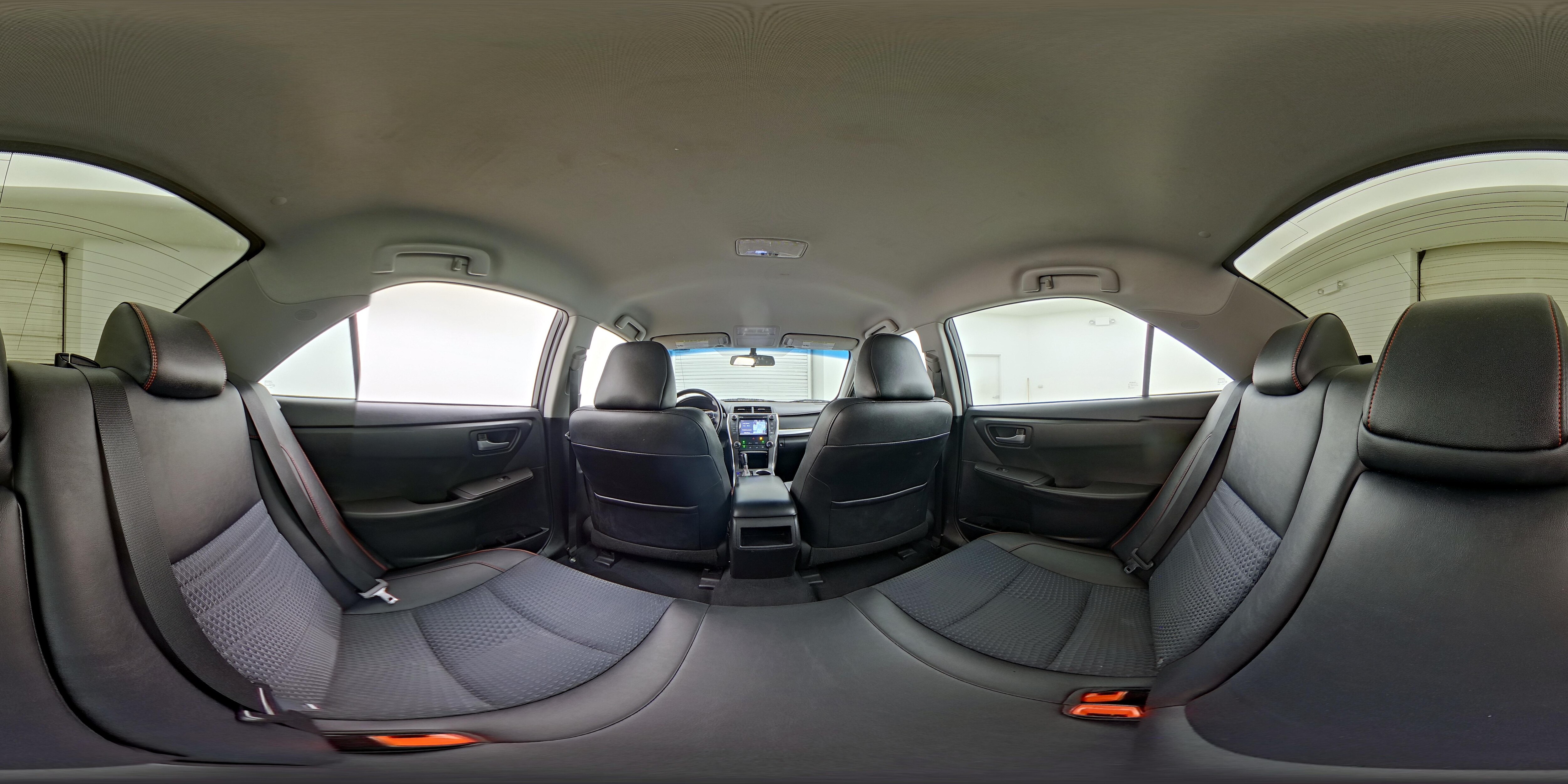2015 Toyota Camry SE - Photo 25