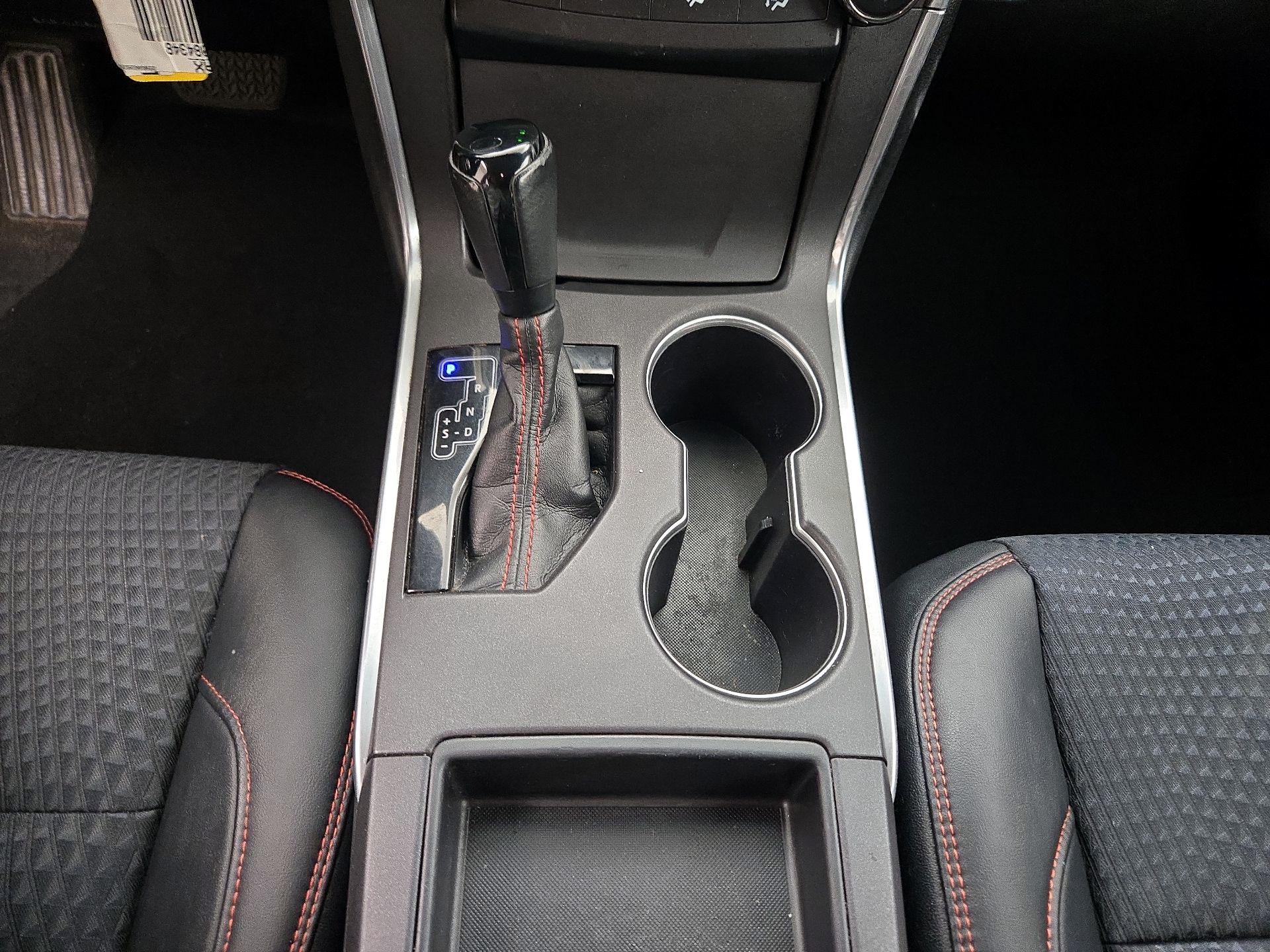 Thumbnail: 2015 Toyota Camry - 17