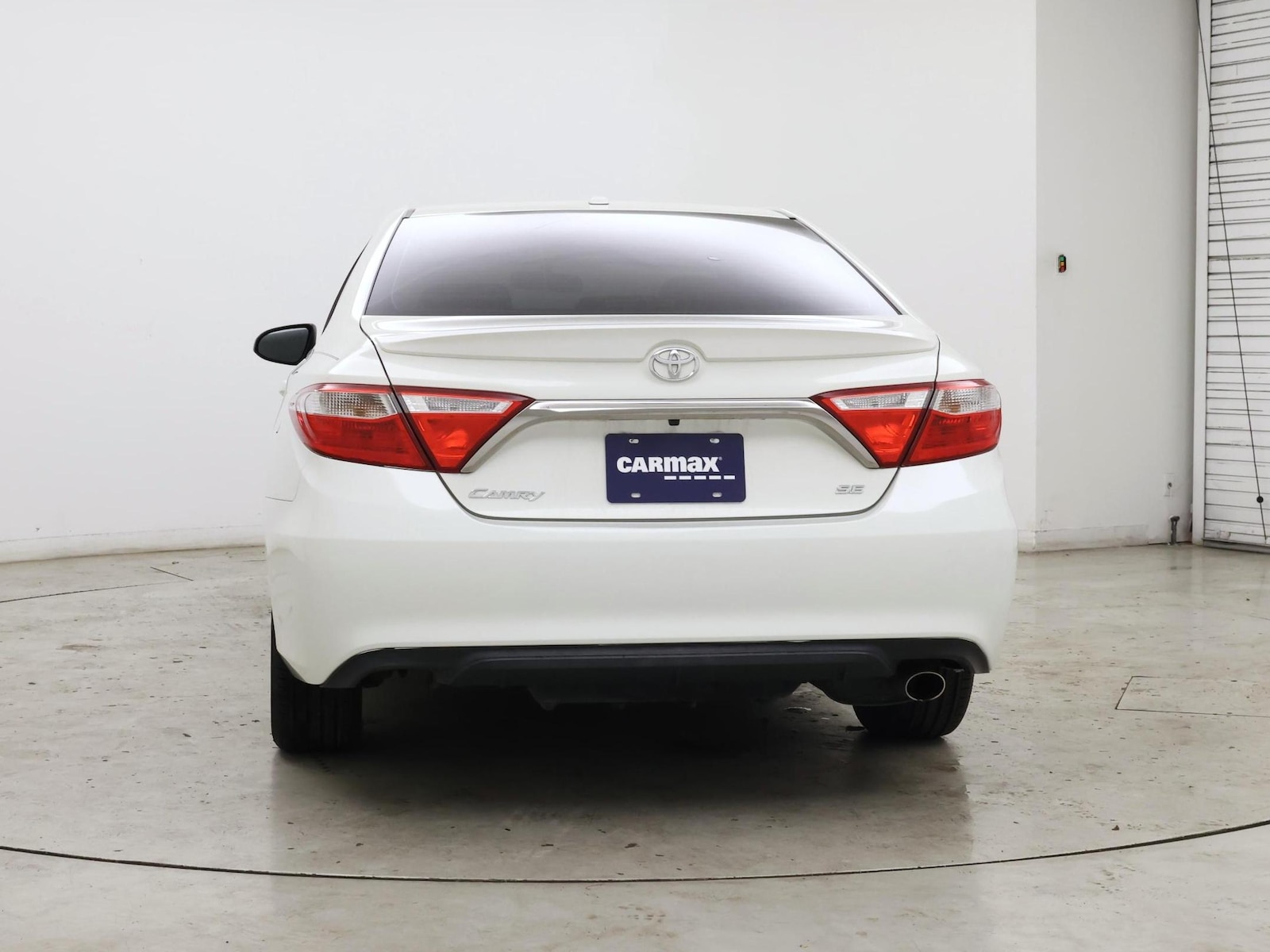 2015 Toyota Camry SE - Photo 7
