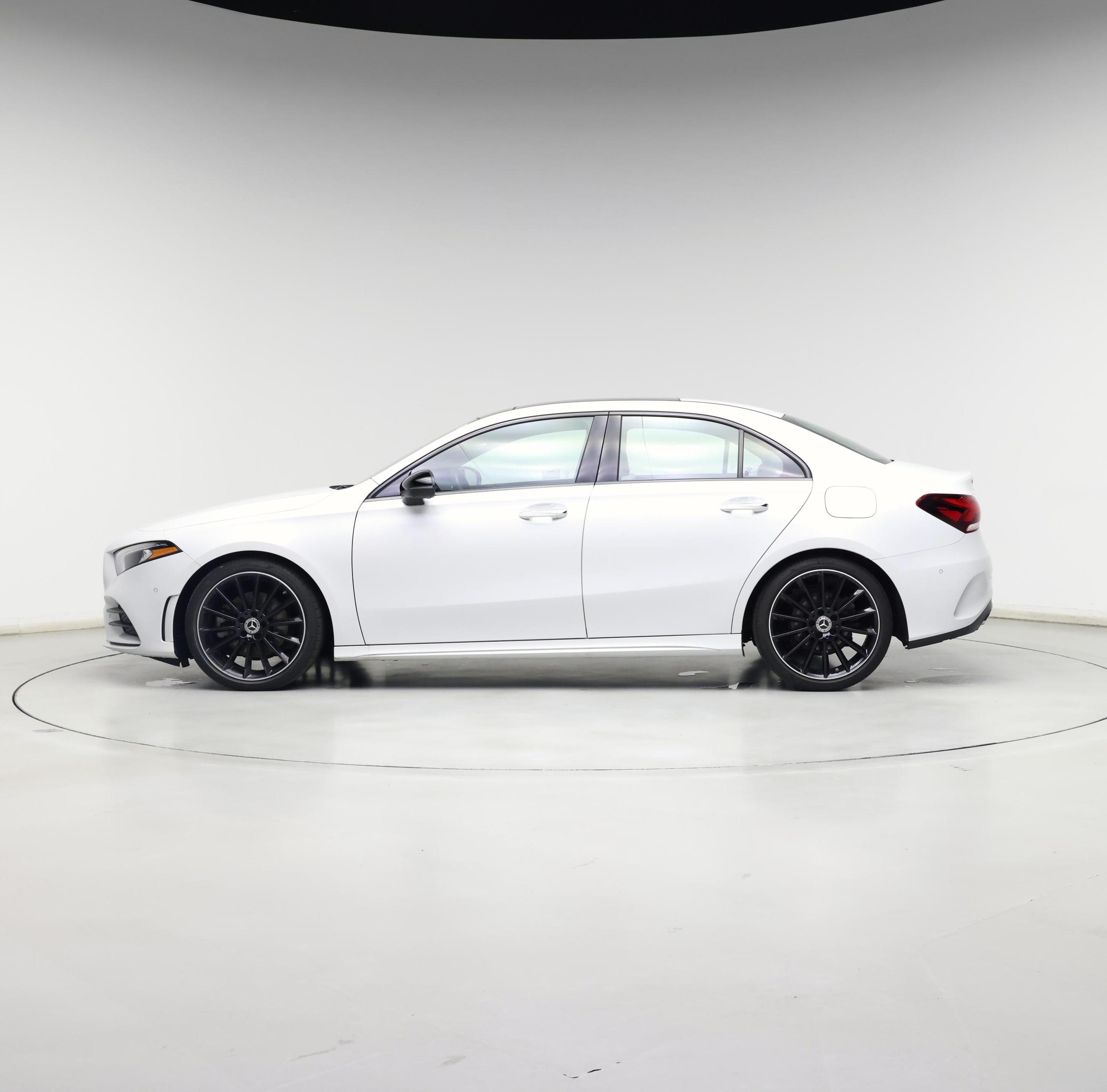 Thumbnail: 2022 Mercedes-Benz A-Class - 3