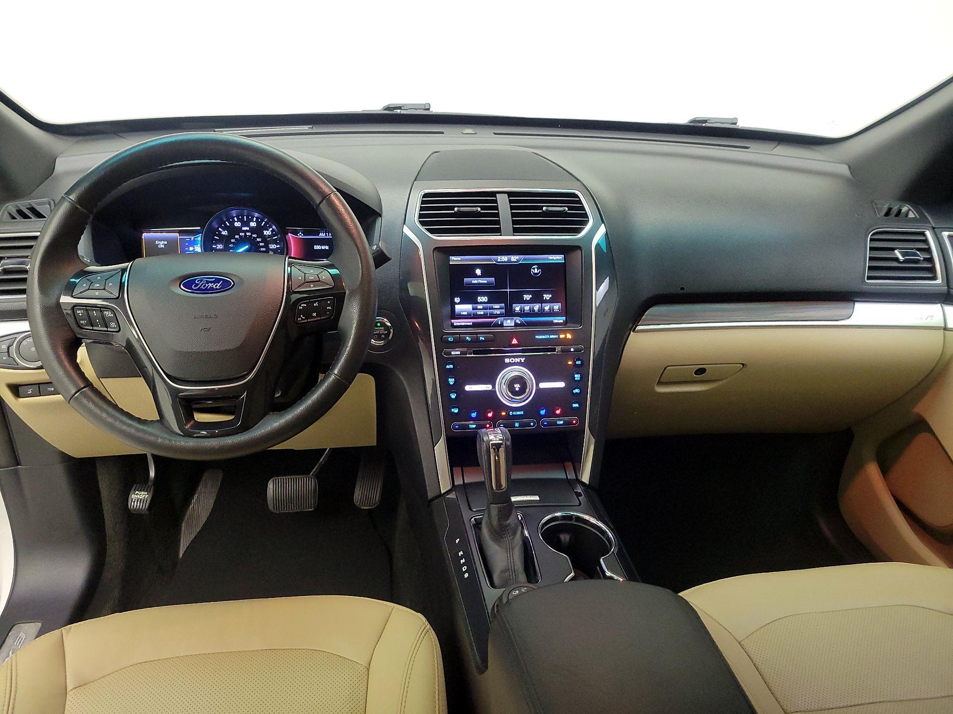 Thumbnail: 2016 Ford Explorer - 9