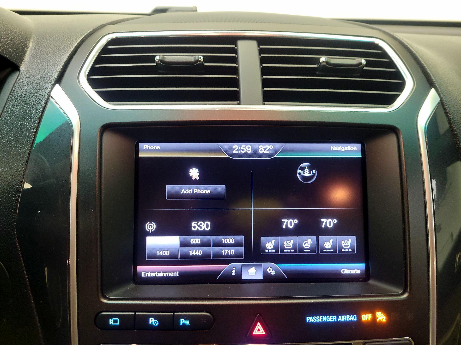 Thumbnail: 2016 Ford Explorer - 15