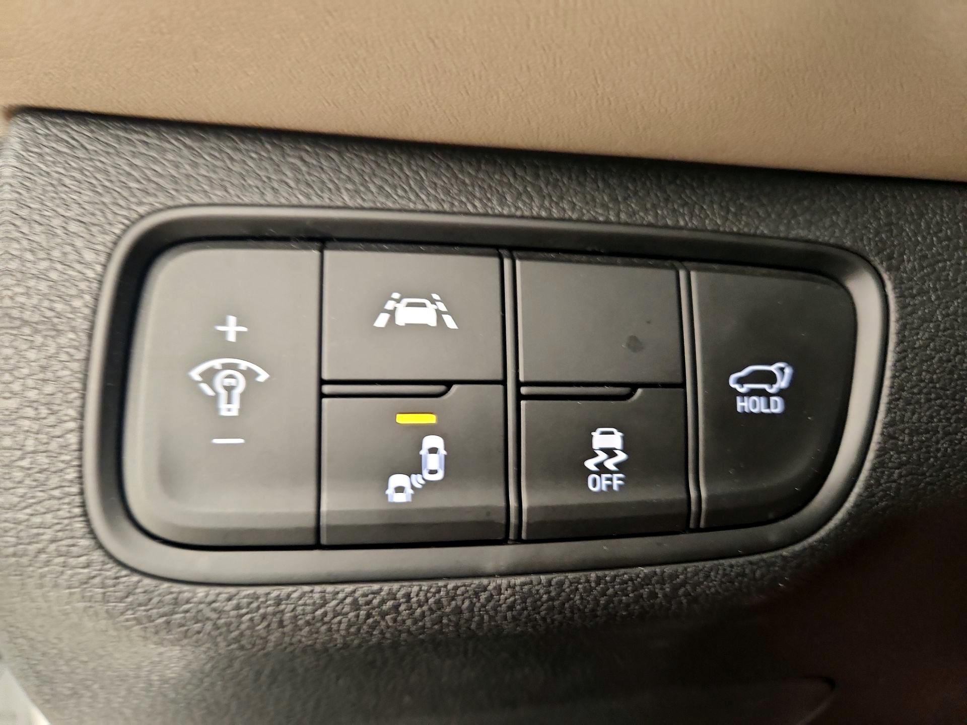 Thumbnail: 2020 Hyundai Santa Fe - 13