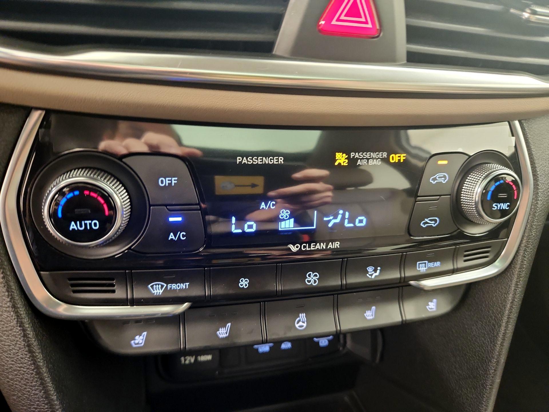 Thumbnail: 2020 Hyundai Santa Fe - 17