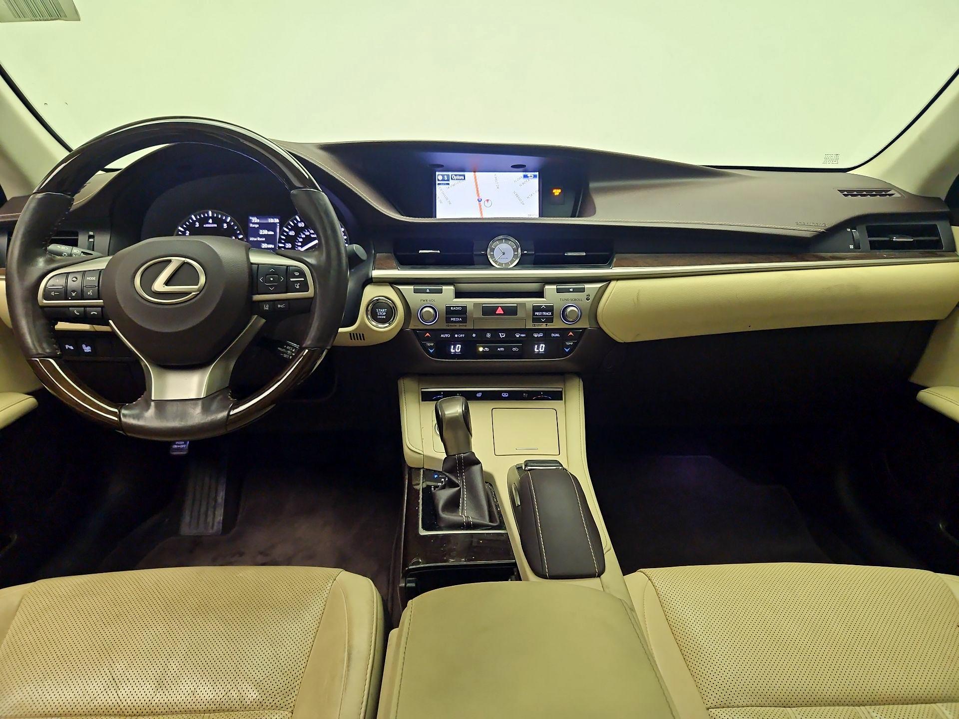 Thumbnail: 2016 Lexus ES - 9