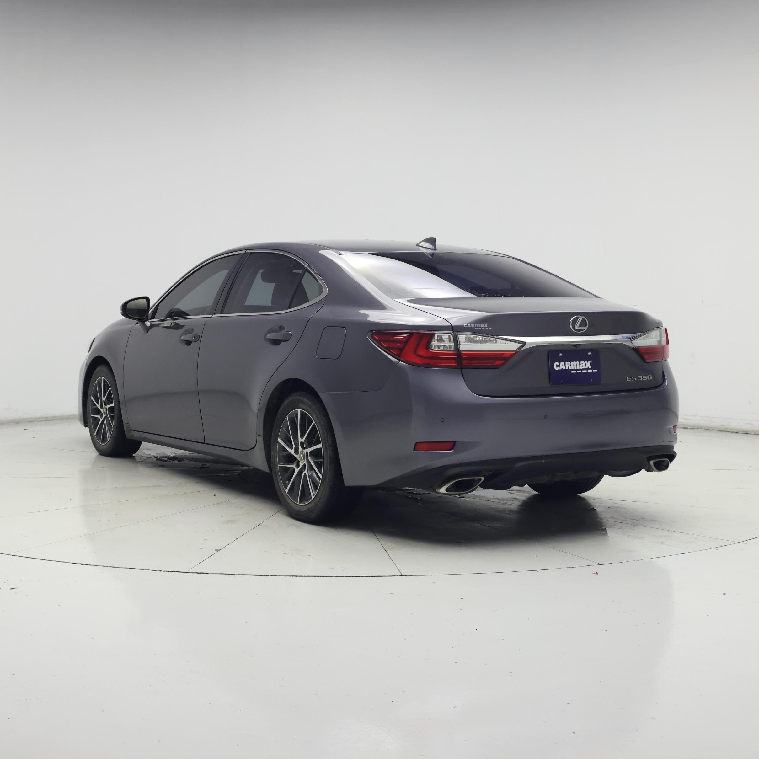 Thumbnail: 2016 Lexus ES - 2