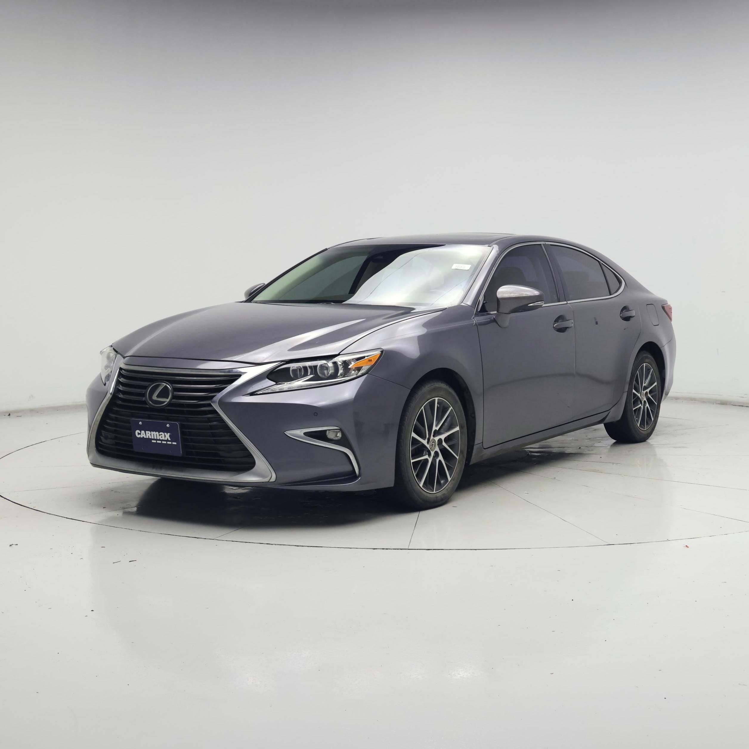 Thumbnail: 2016 Lexus ES - 4