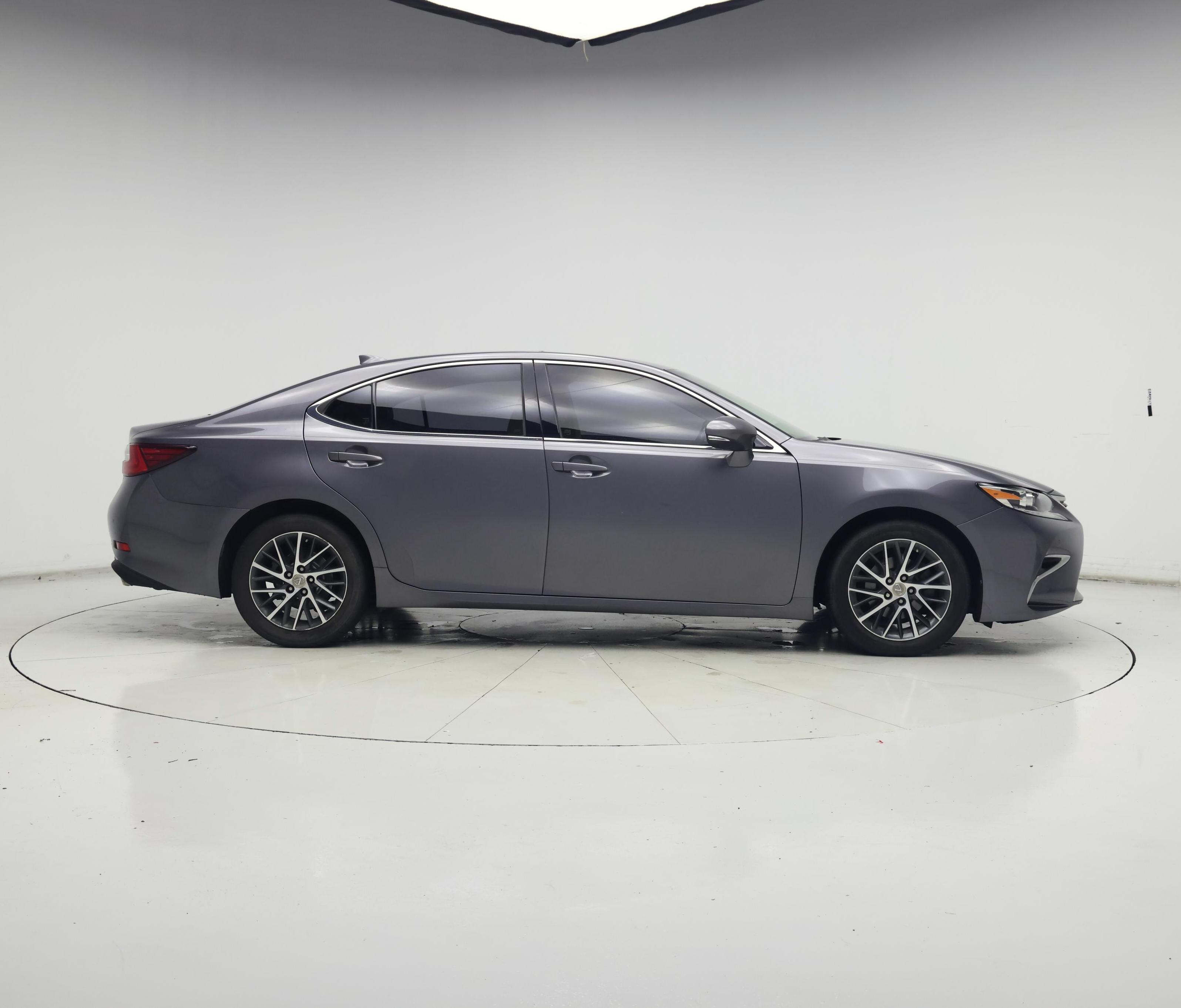 Thumbnail: 2016 Lexus ES - 7