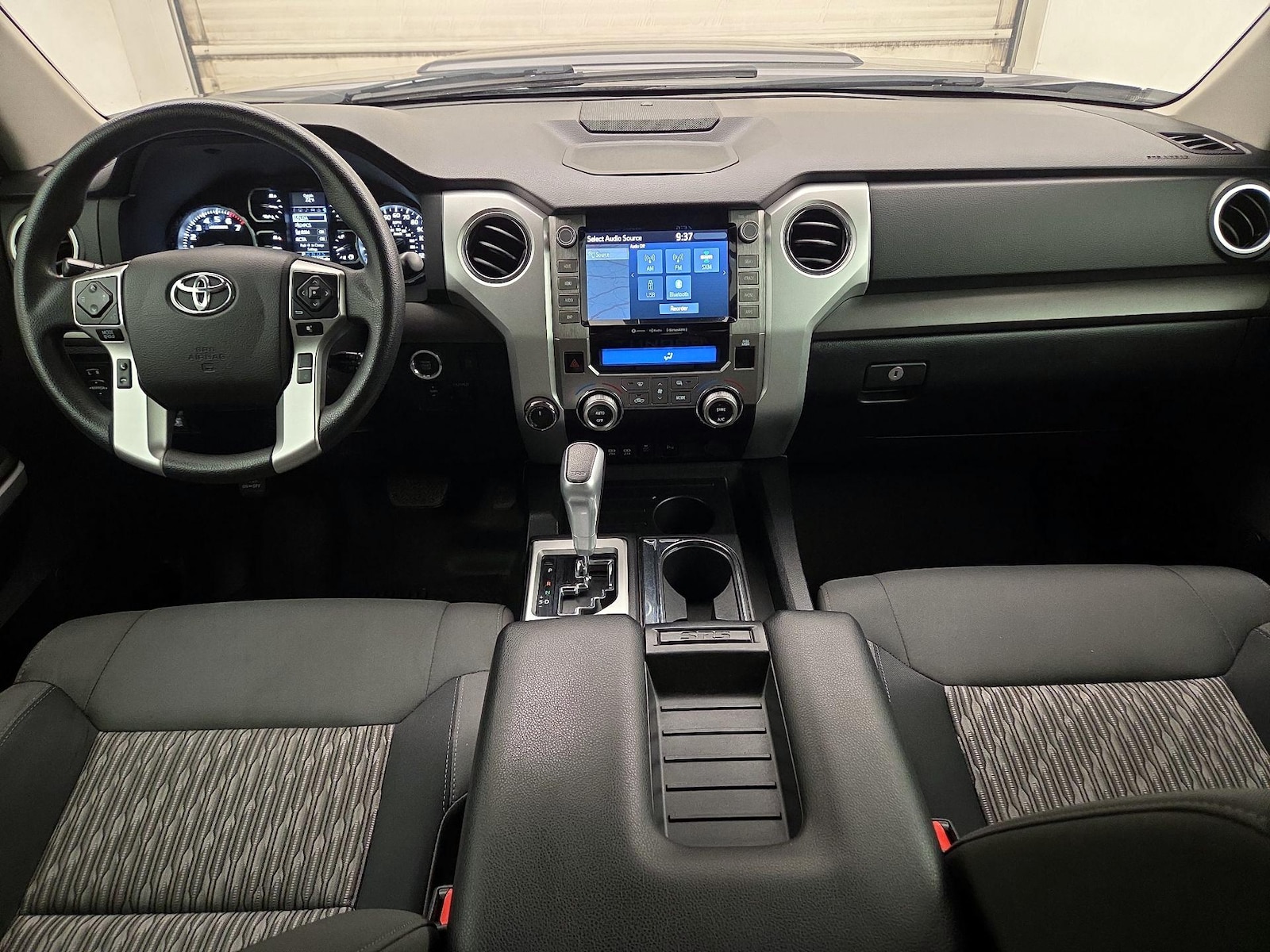 2021 Toyota Tundra SR5 - Photo 10