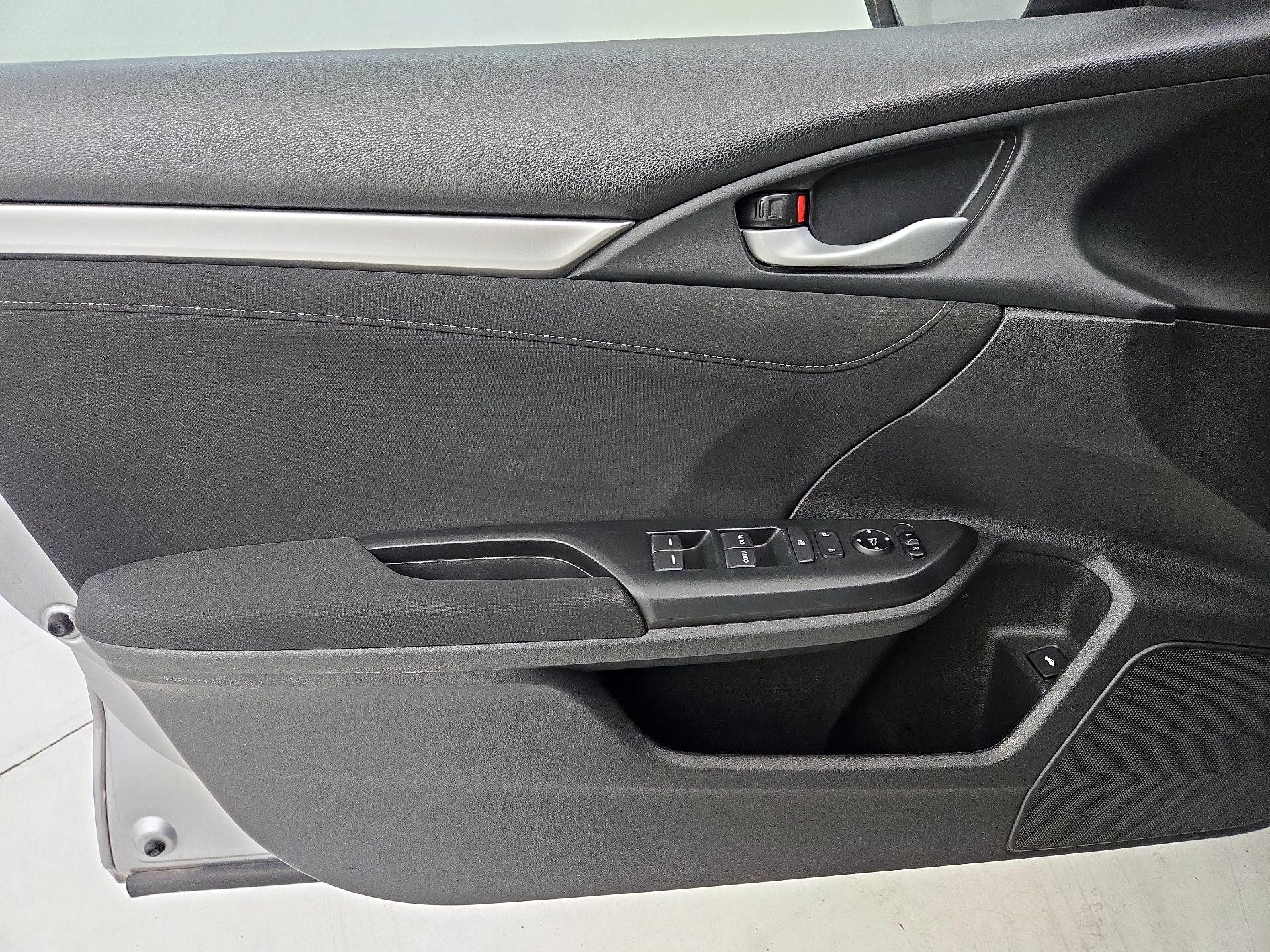 Thumbnail: 2018 Honda Civic - 12