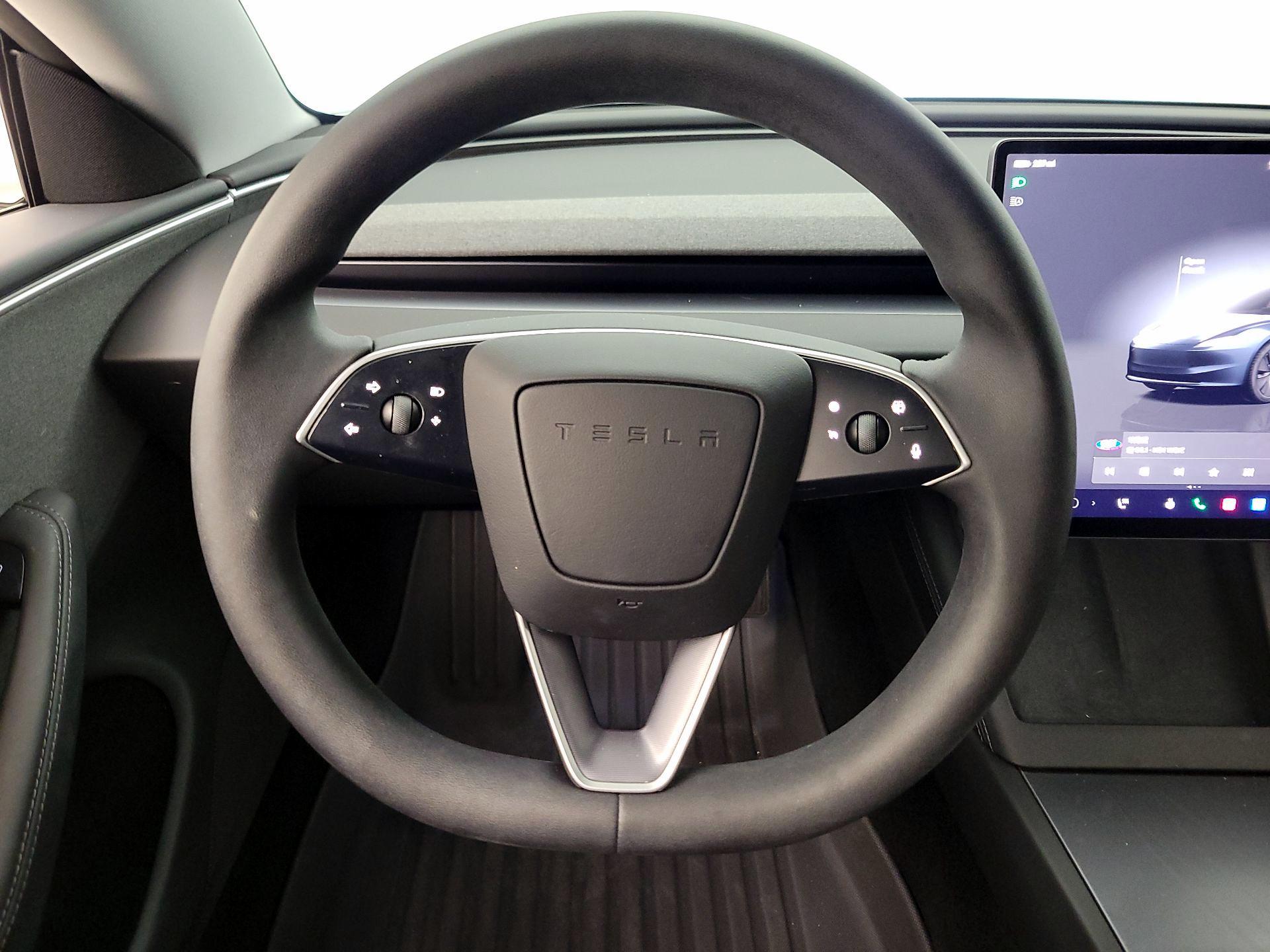 Thumbnail: 2025 Tesla Model 3 - 10