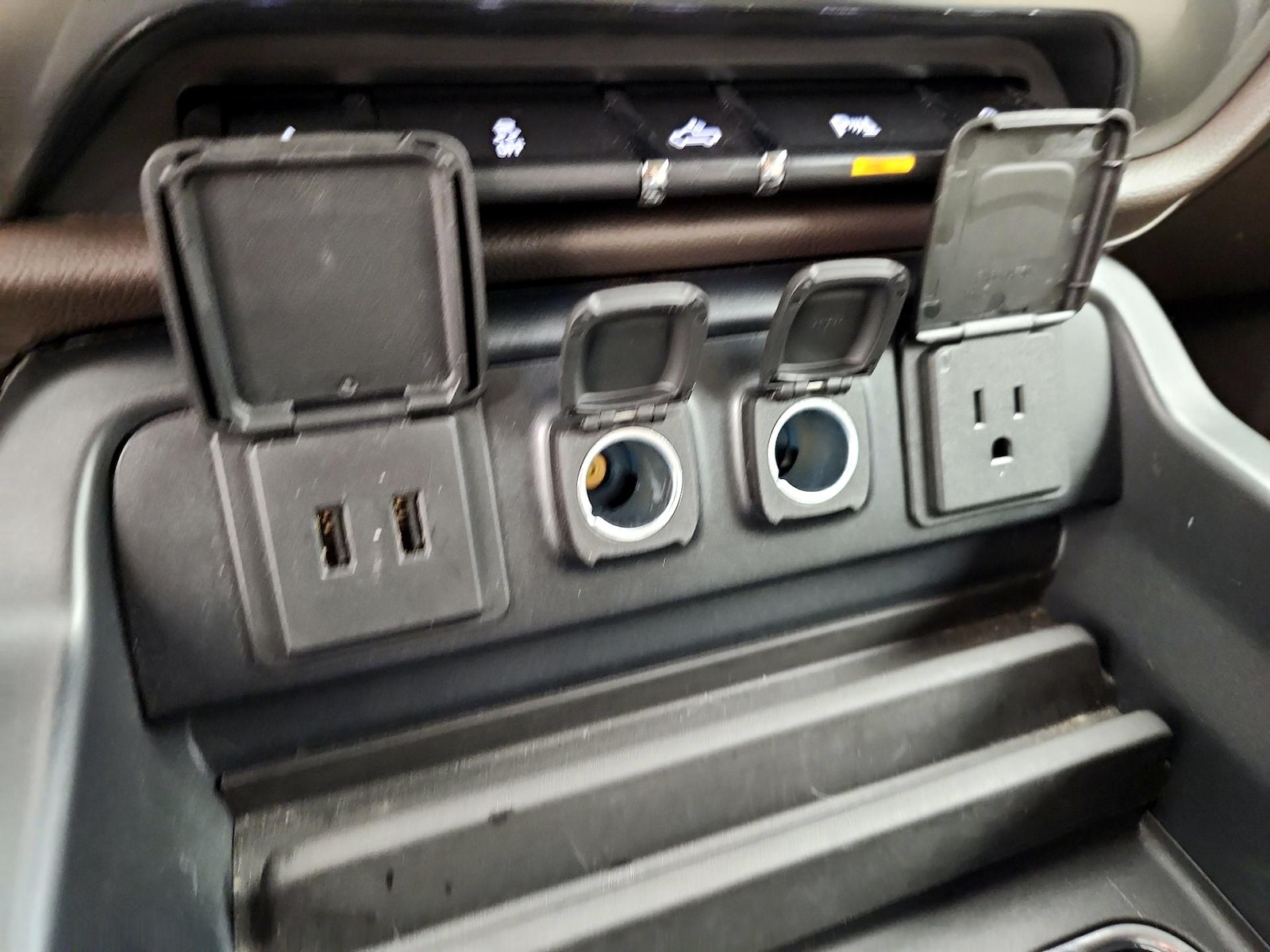 2017 Chevrolet Silverado 1500 LTZ Z71 - Photo 20