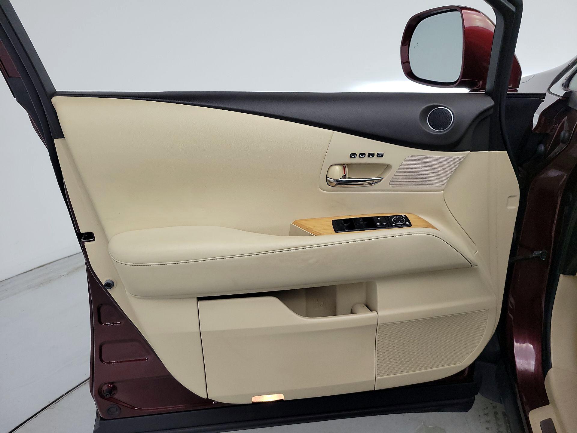 Thumbnail: 2015 Lexus RX - 12