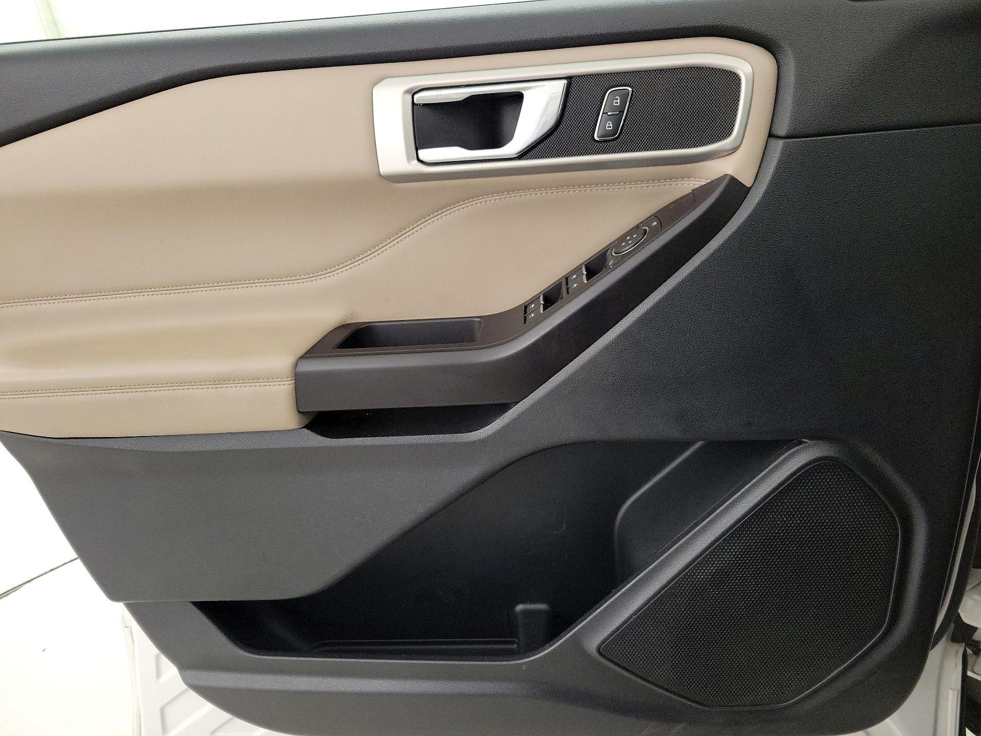 Thumbnail: 2020 Ford Explorer - 12