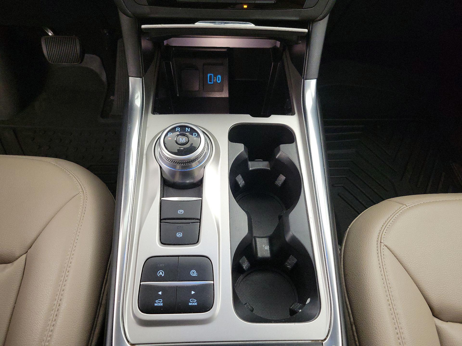 Thumbnail: 2020 Ford Explorer - 17