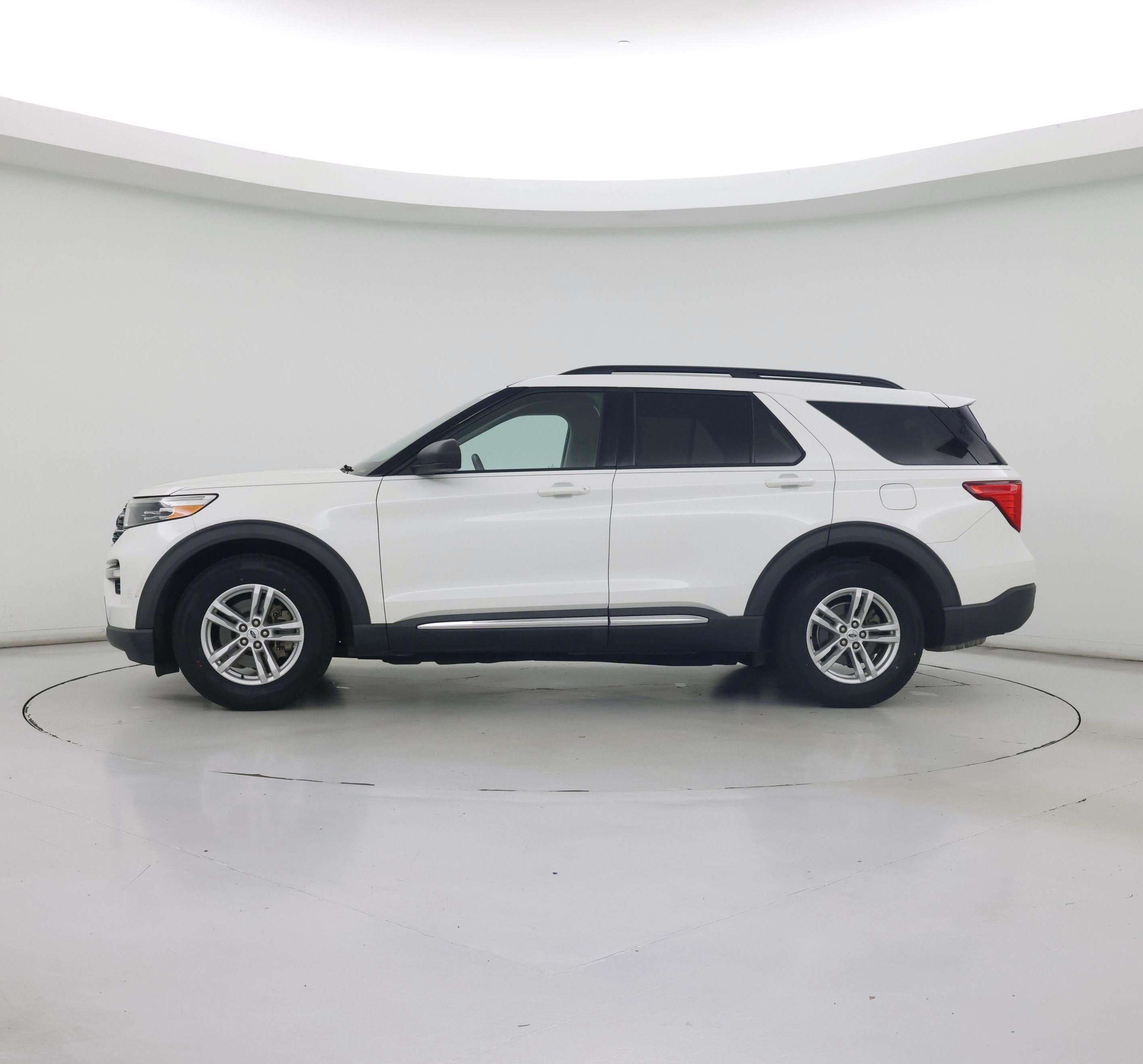 Thumbnail: 2020 Ford Explorer - 3