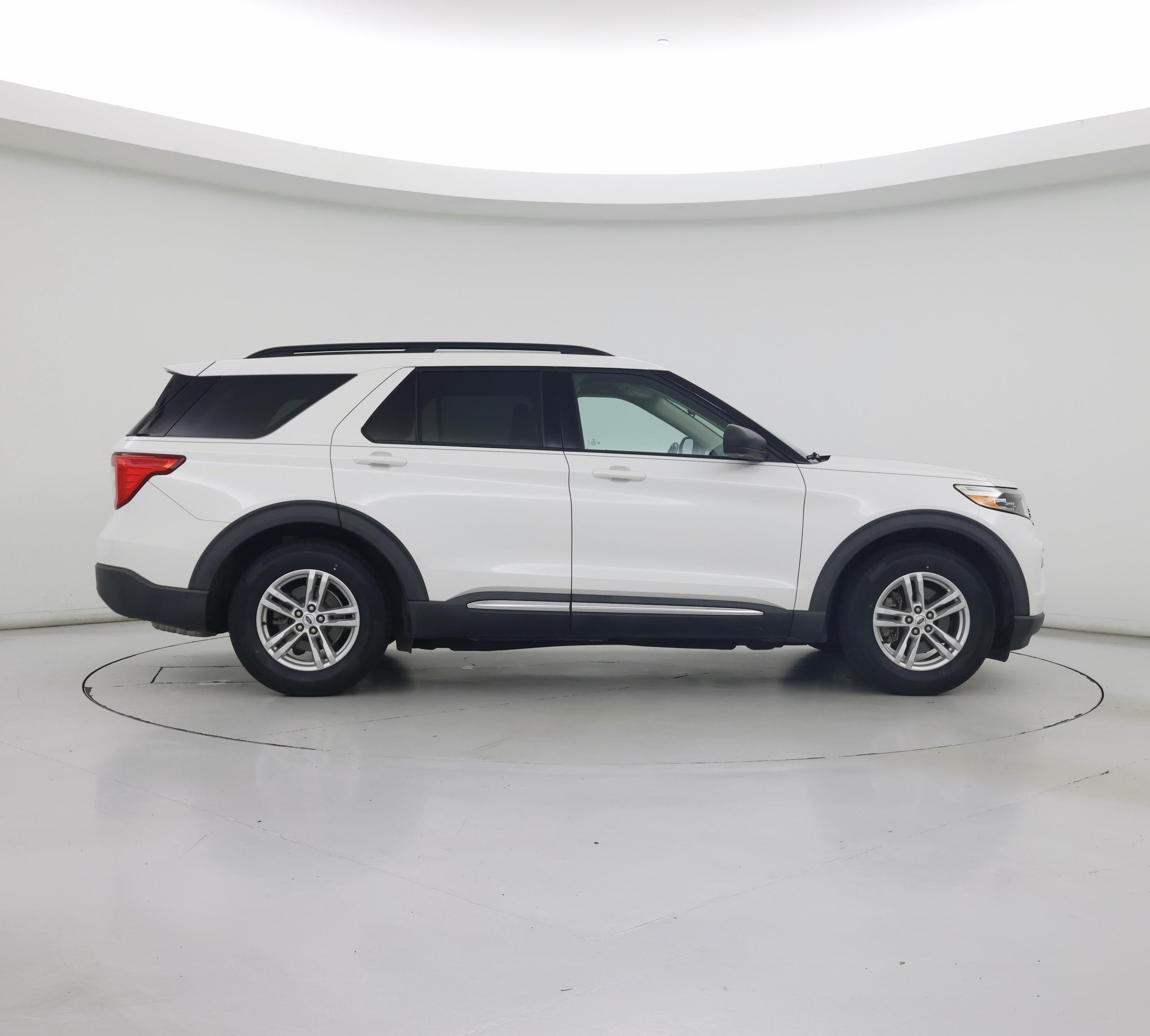 Thumbnail: 2020 Ford Explorer - 7