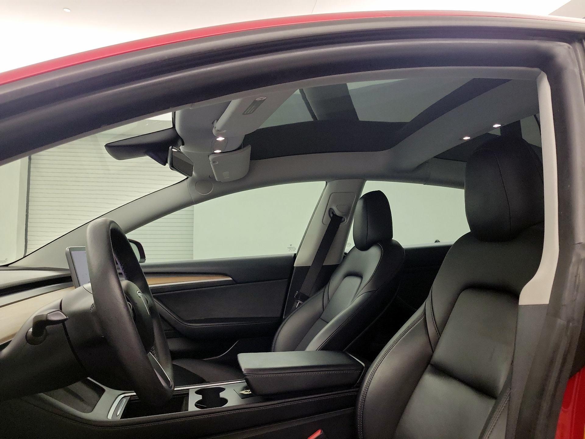 Thumbnail: 2021 Tesla Model 3 - 16