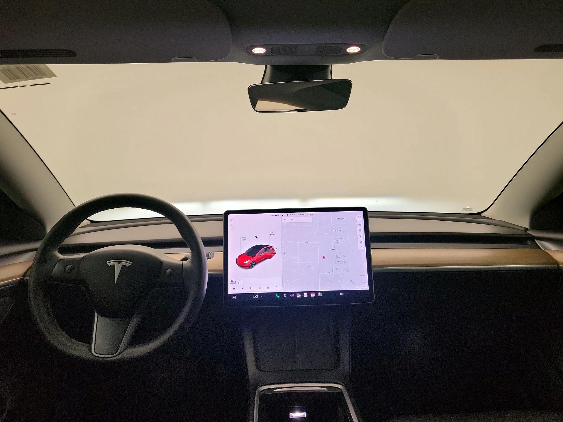 Thumbnail: 2021 Tesla Model 3 - 8