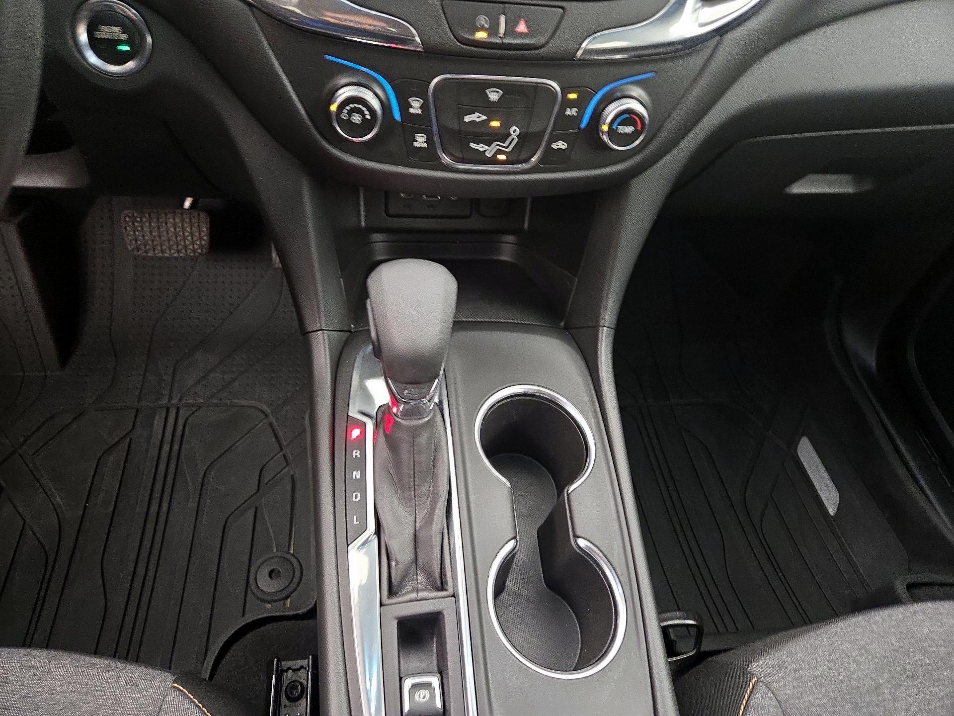 Thumbnail: 2022 Chevrolet Equinox - 17