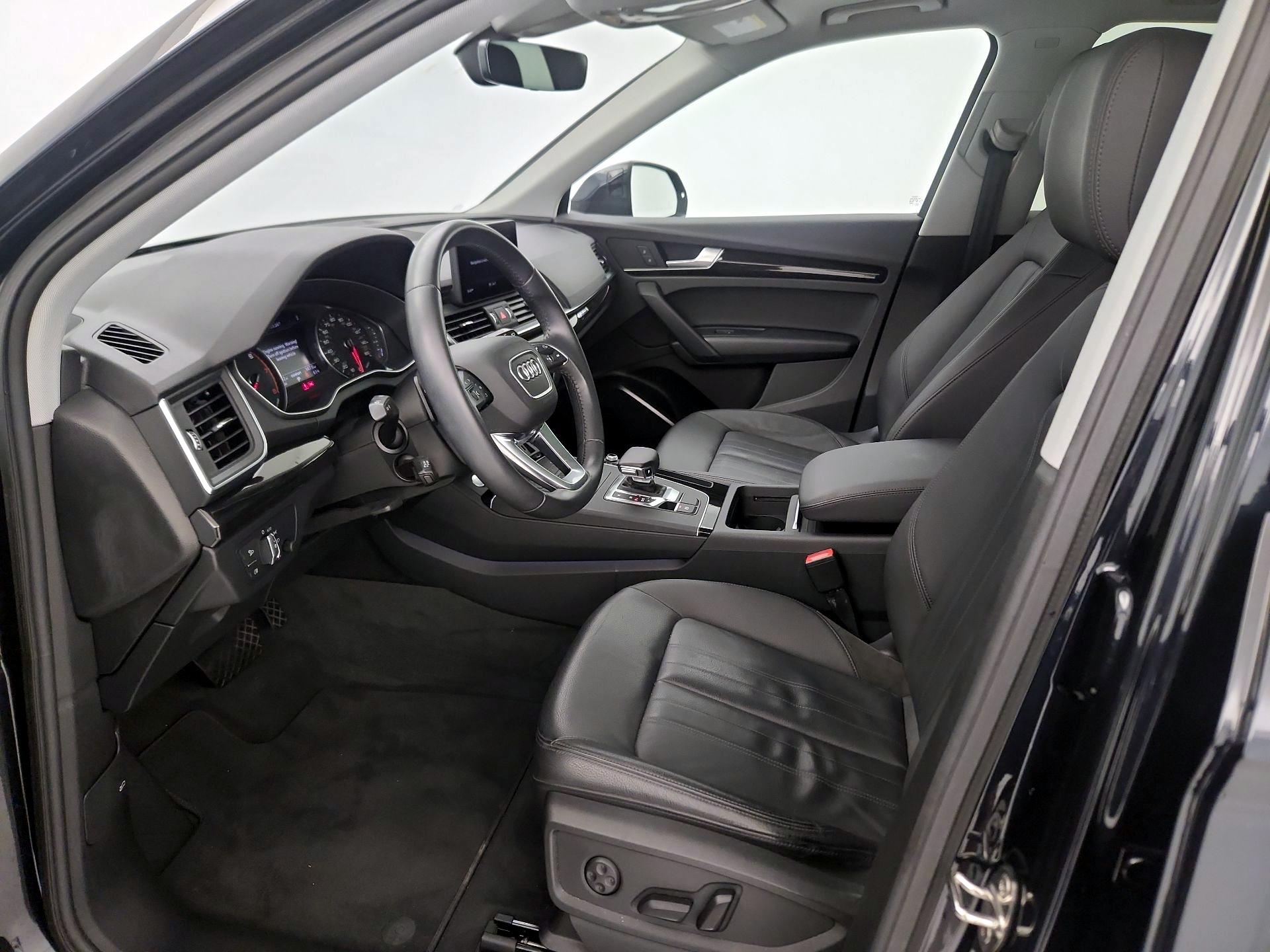 Thumbnail: 2020 Audi Q5 - 11