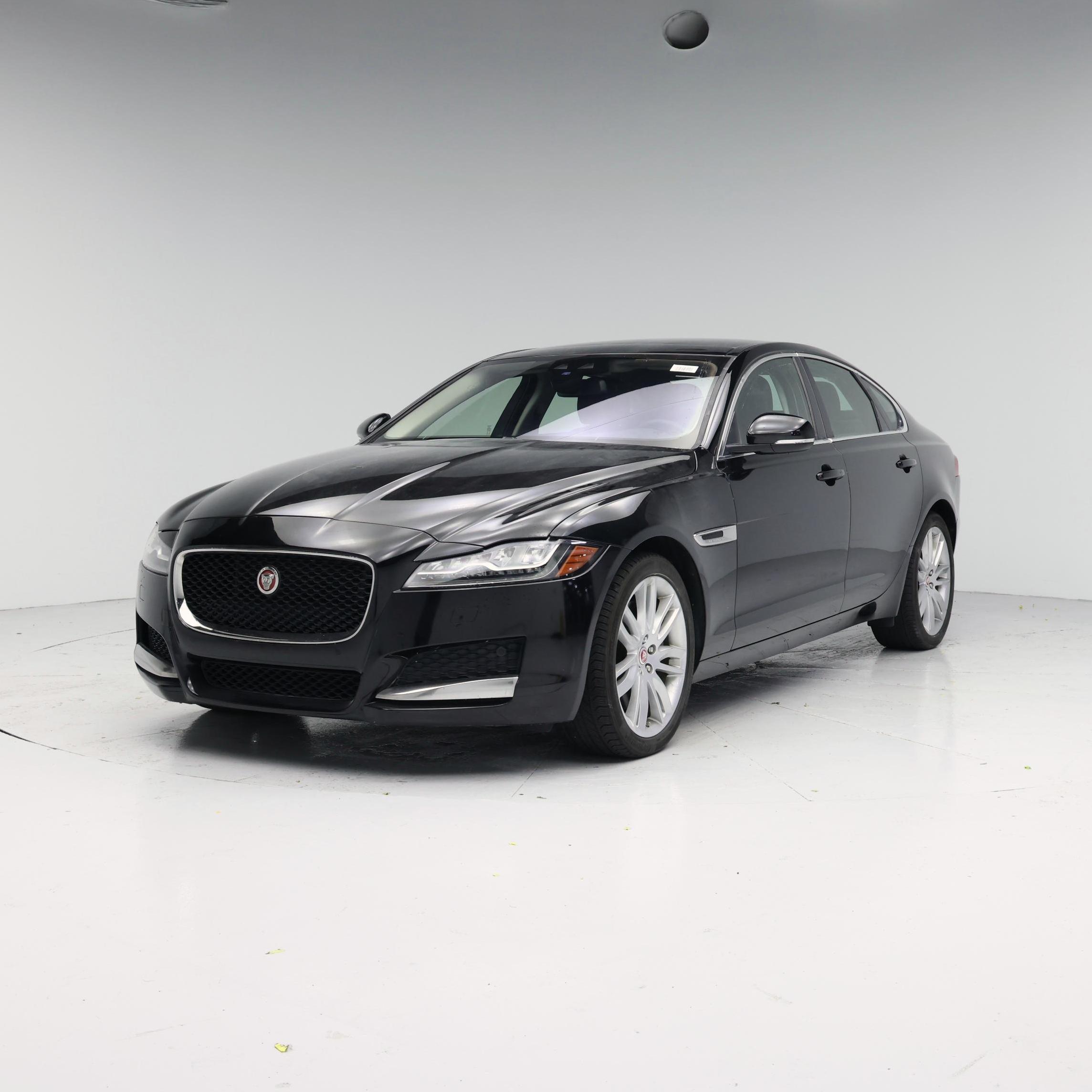 Thumbnail: 2016 Jaguar XF - 4