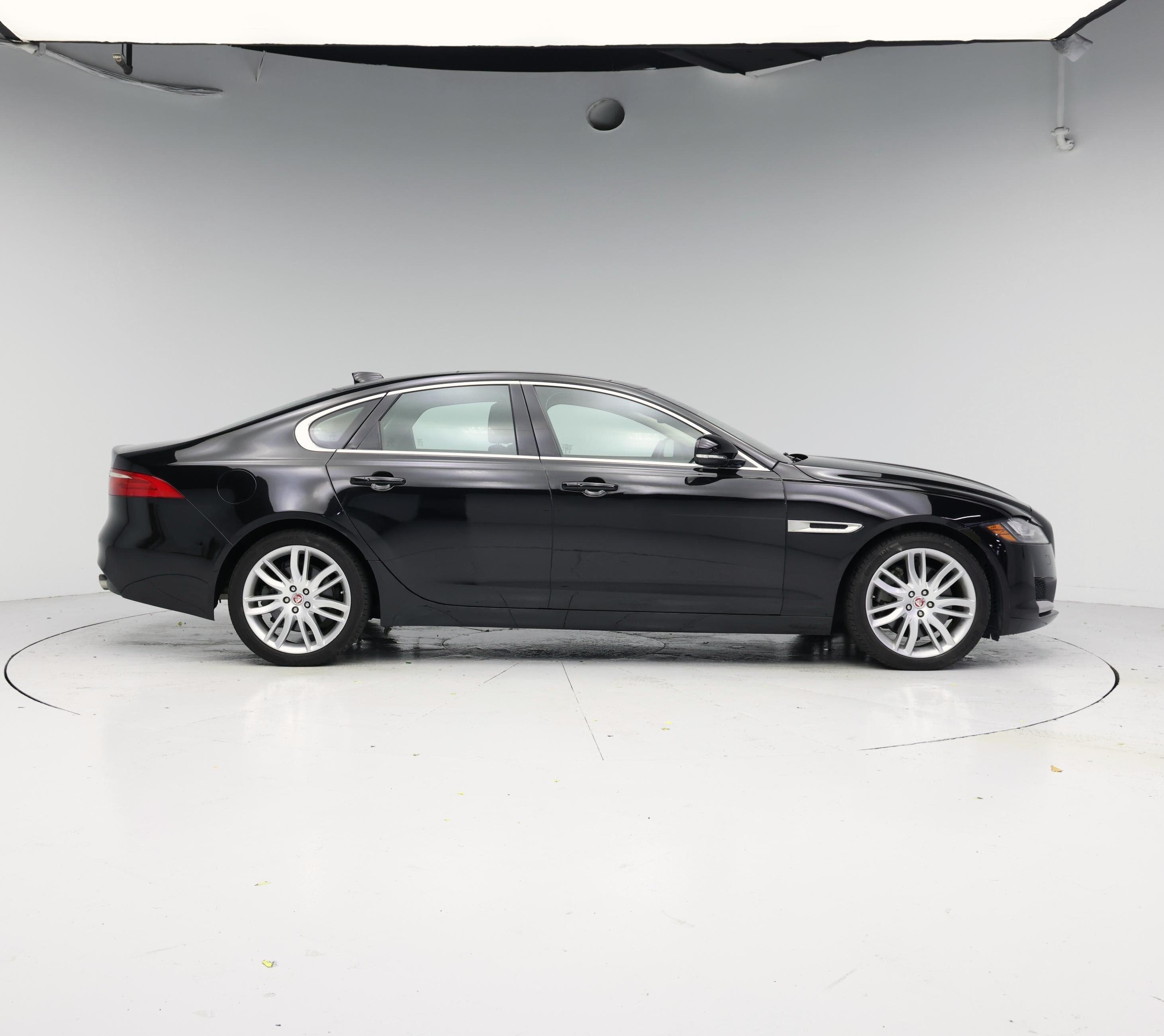 Thumbnail: 2016 Jaguar XF - 7