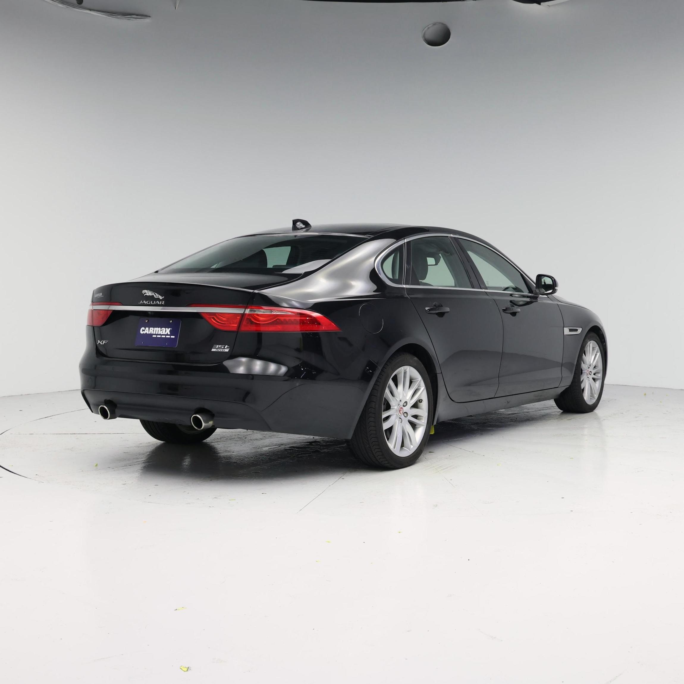 Thumbnail: 2016 Jaguar XF - 8