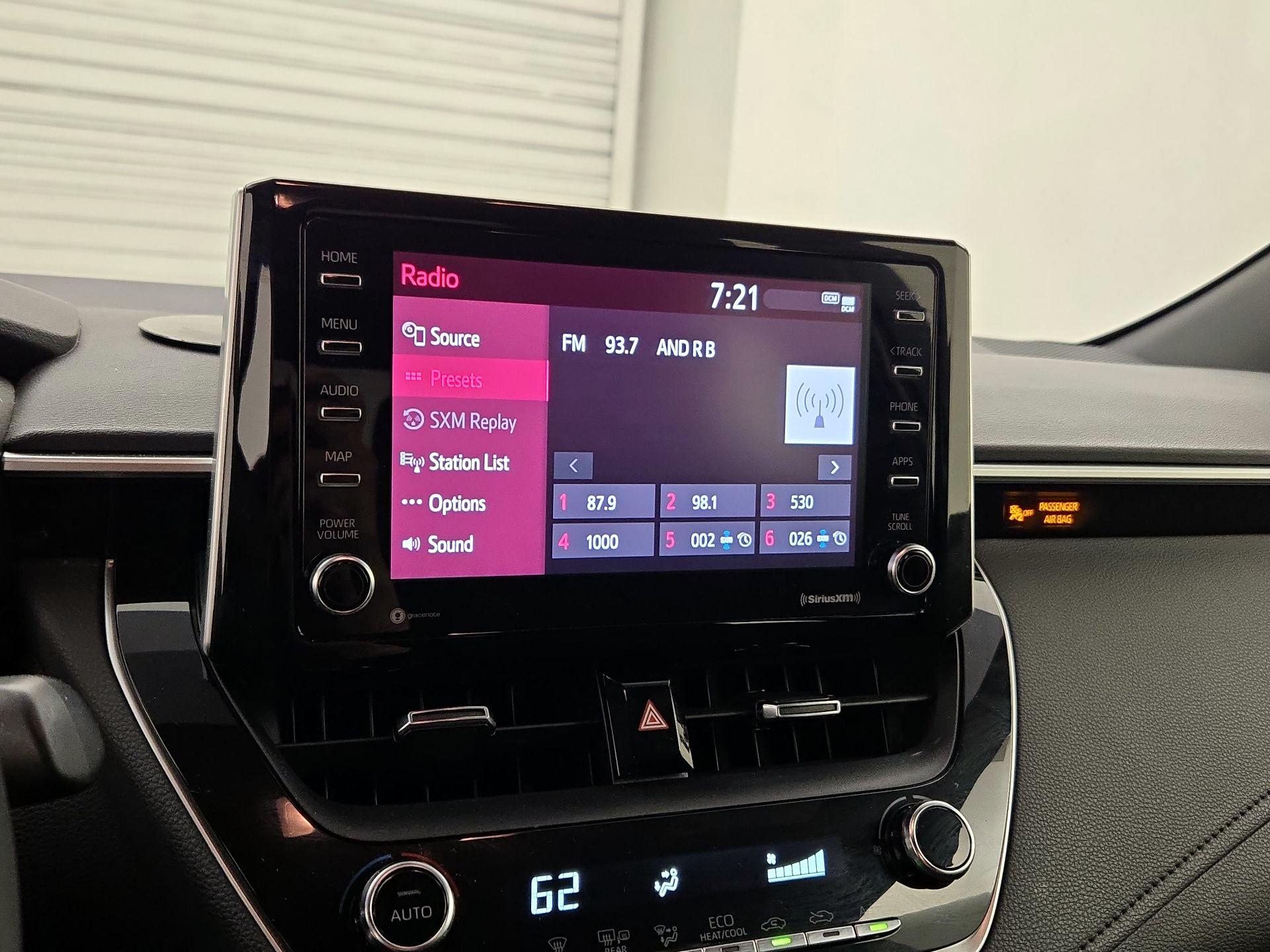 Thumbnail: 2021 Toyota Corolla - 15
