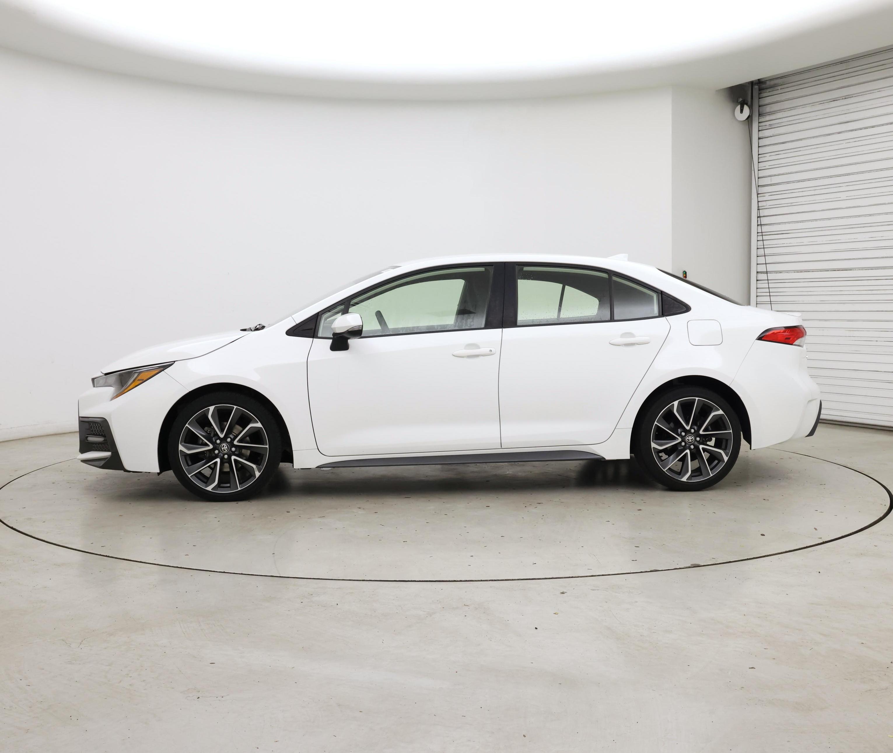 Thumbnail: 2021 Toyota Corolla - 3