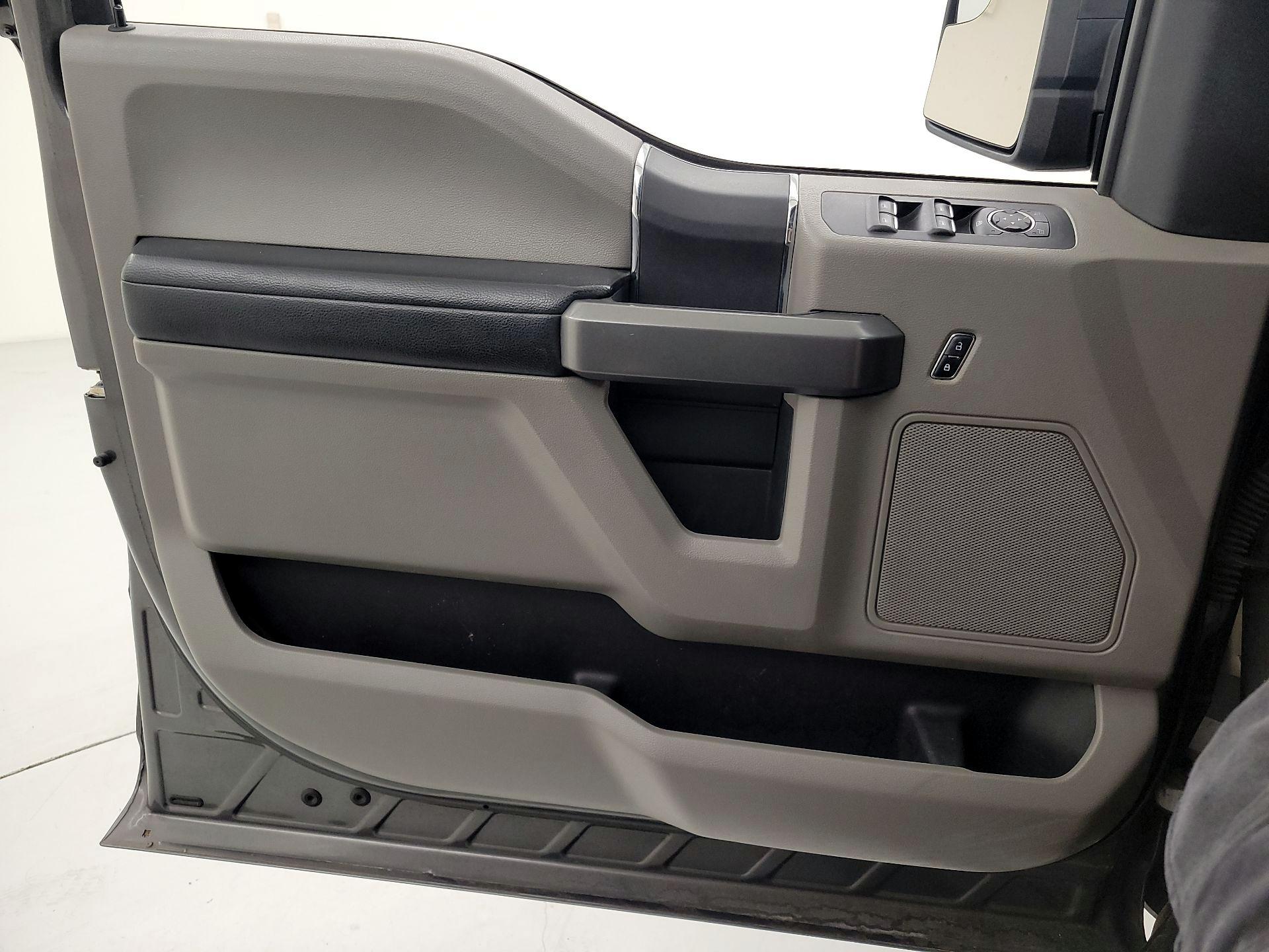 Thumbnail: 2016 Ford F-150 - 12