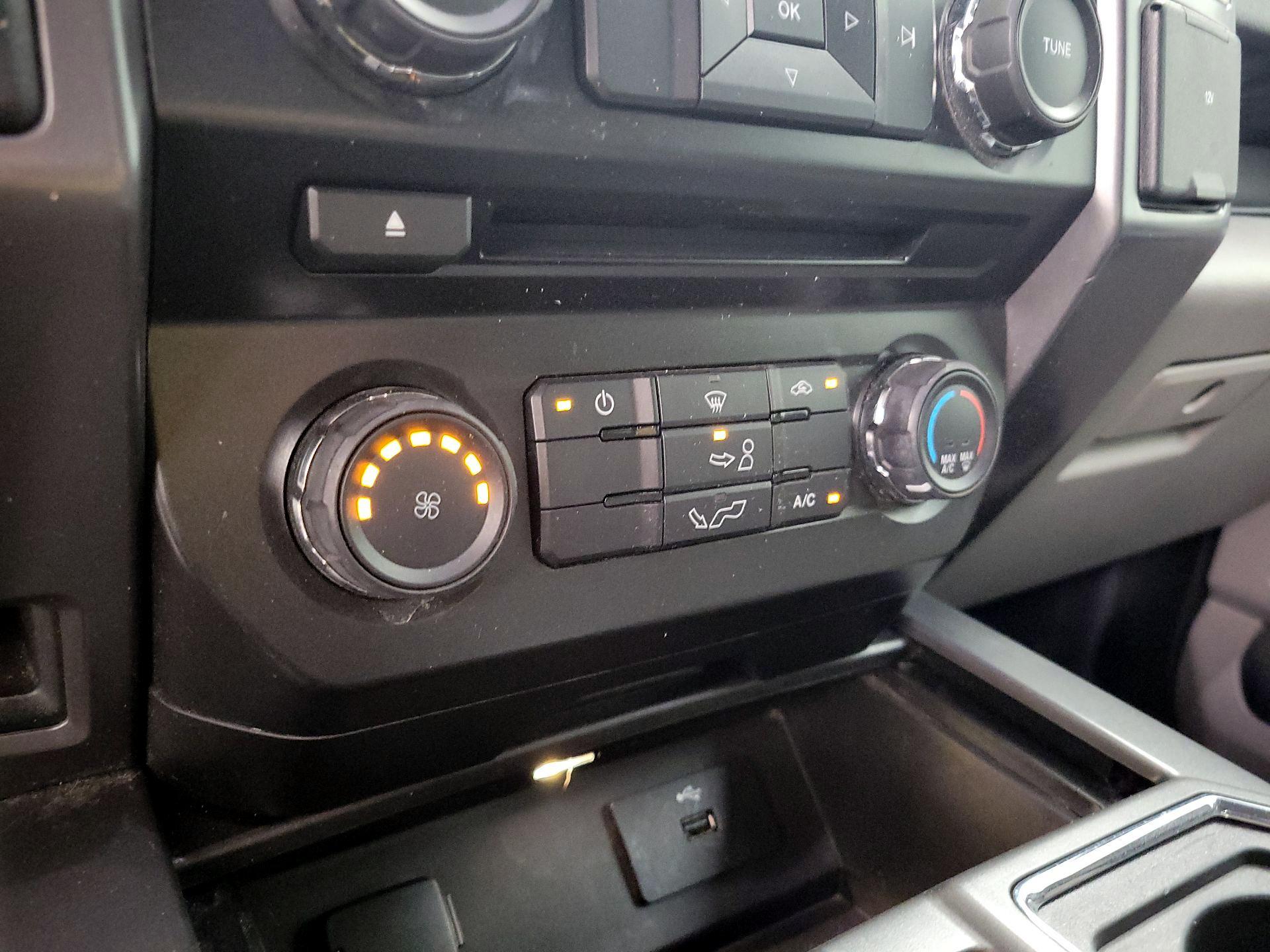 Thumbnail: 2016 Ford F-150 - 15