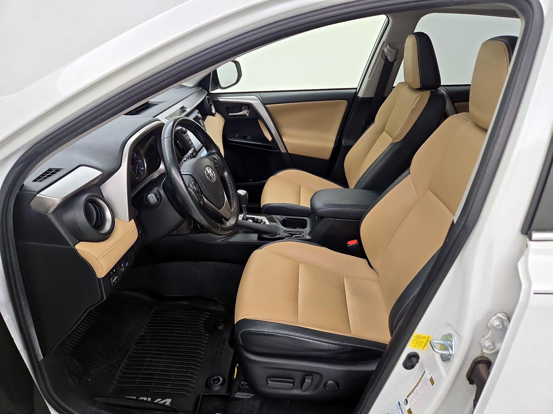 Thumbnail: 2017 Toyota RAV4 - 11