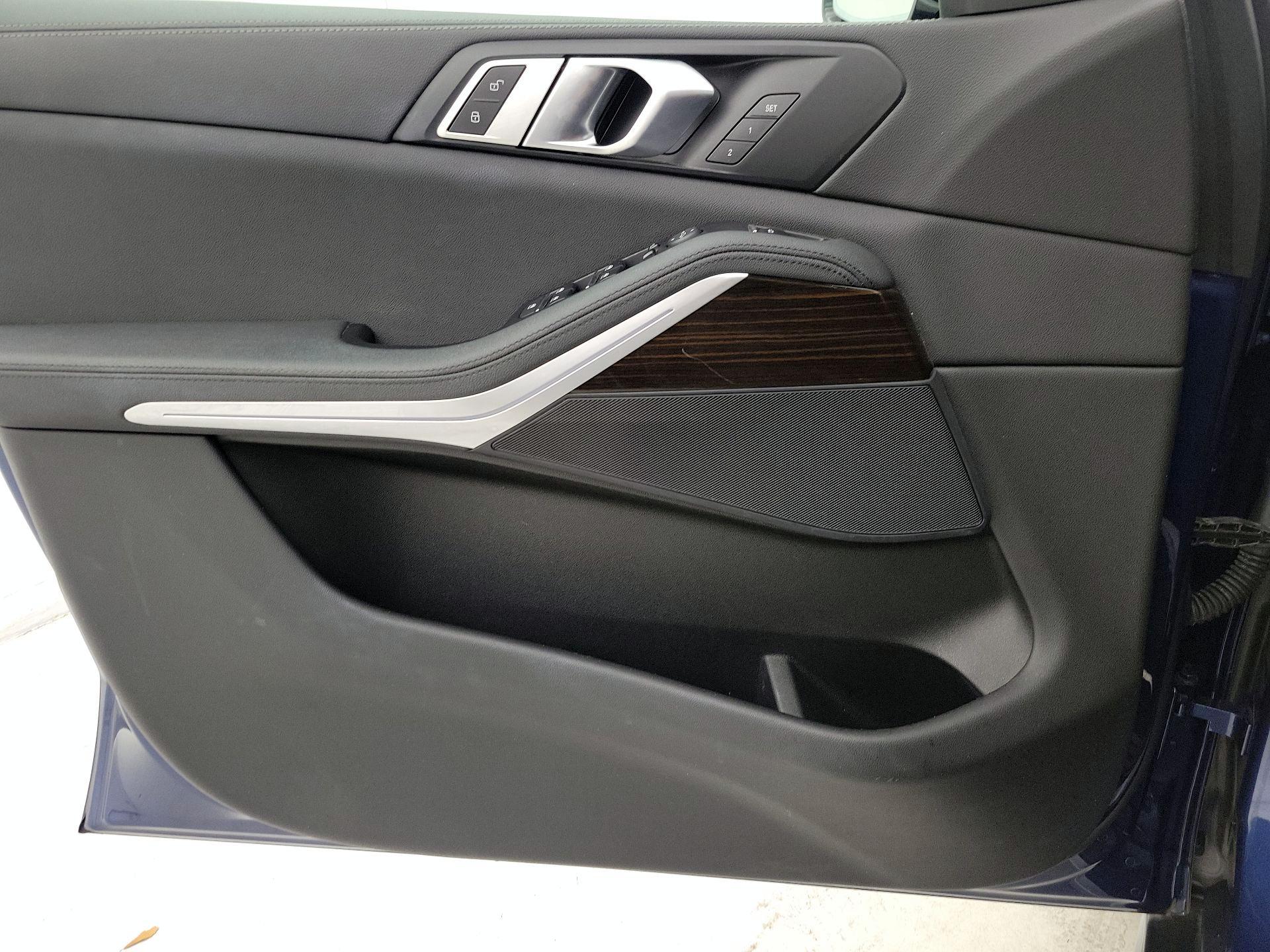 Thumbnail: 2020 BMW X5 - 12