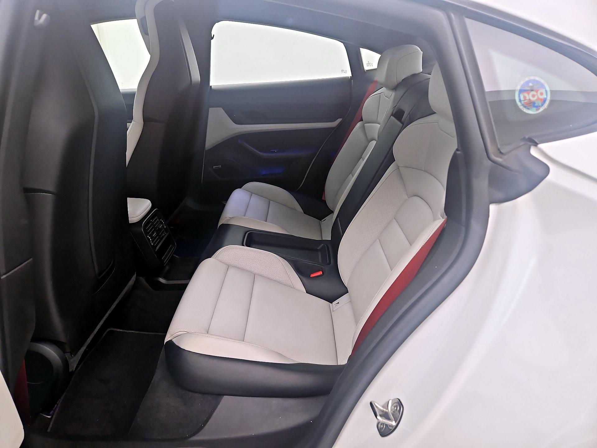 Thumbnail: 2021 Porsche Taycan - 20
