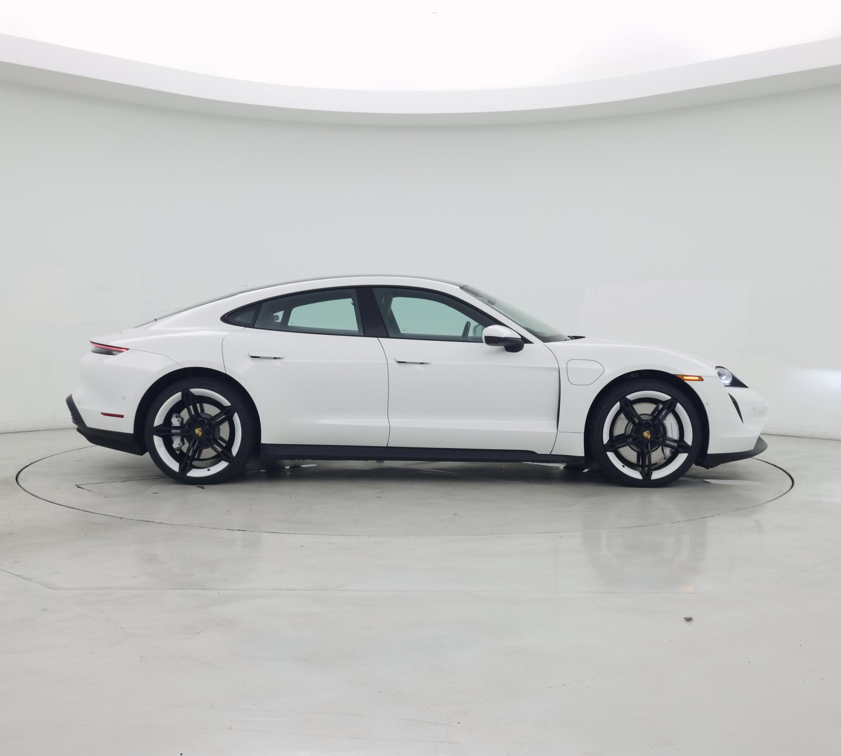 Thumbnail: 2021 Porsche Taycan - 7